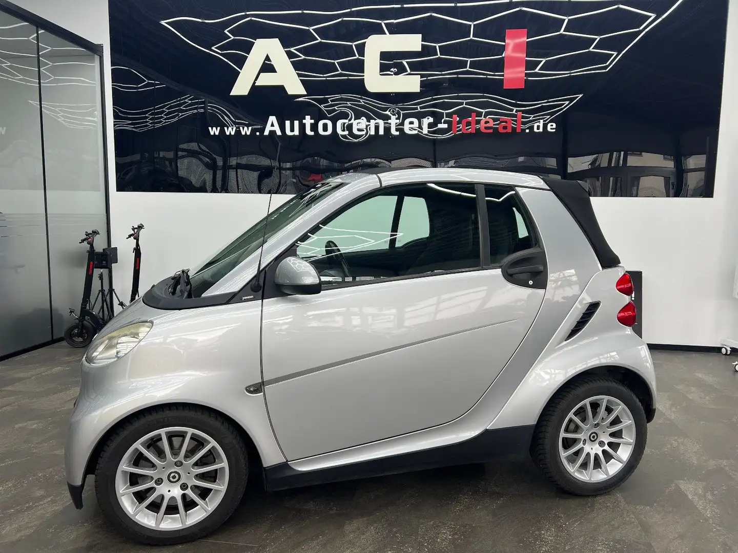 smart forTwo cabrio Basis 52 kW, Scheckheft vollst. Silber - 2