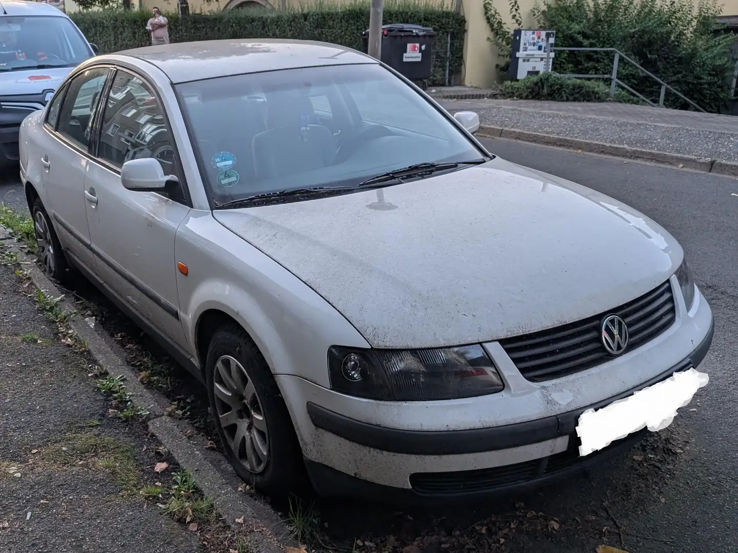 Volkswagen Passat Passat 1.6 Білий - 1