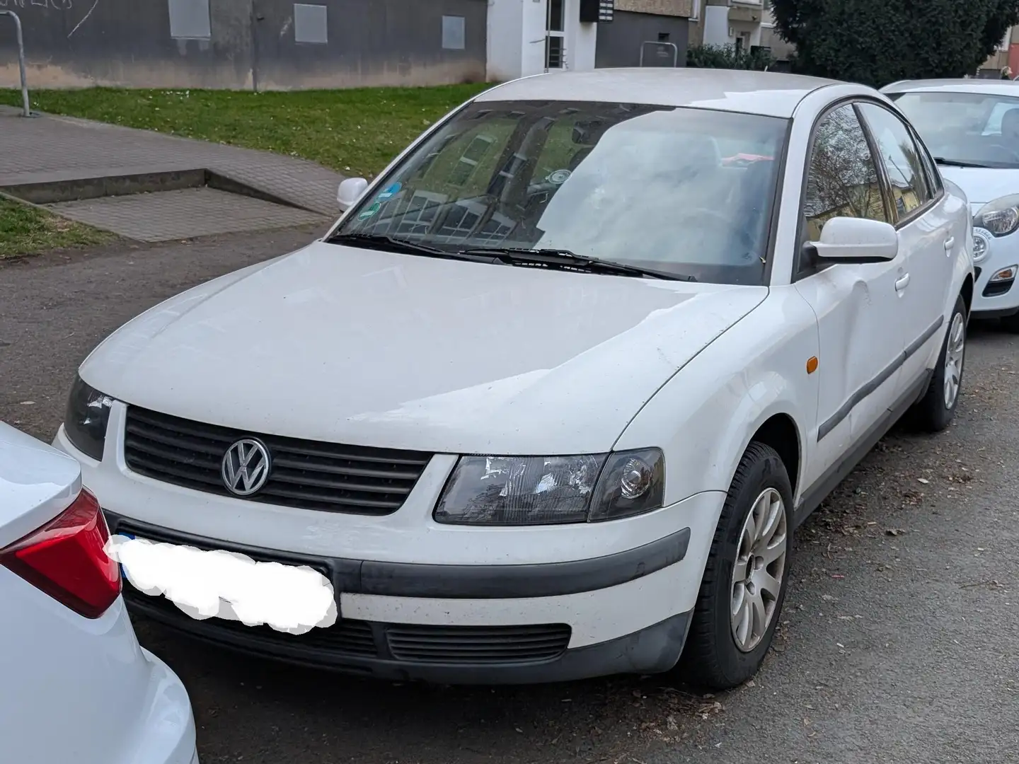 Volkswagen Passat Passat 1.6 Білий - 2