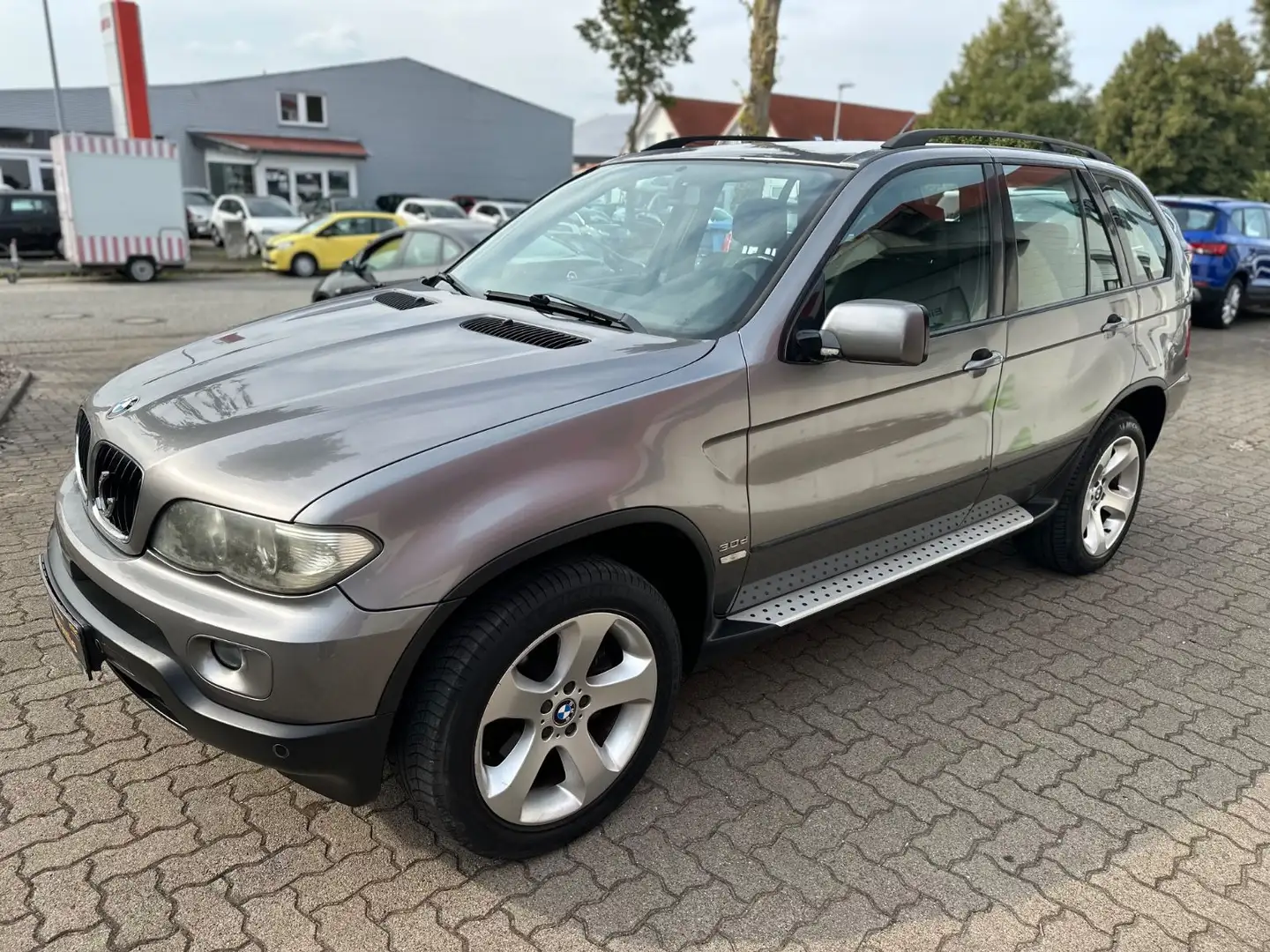 BMW X5 Baureihe 3.0d/1HD/AHK/LEDER/SHZ/TEMP Grau - 2