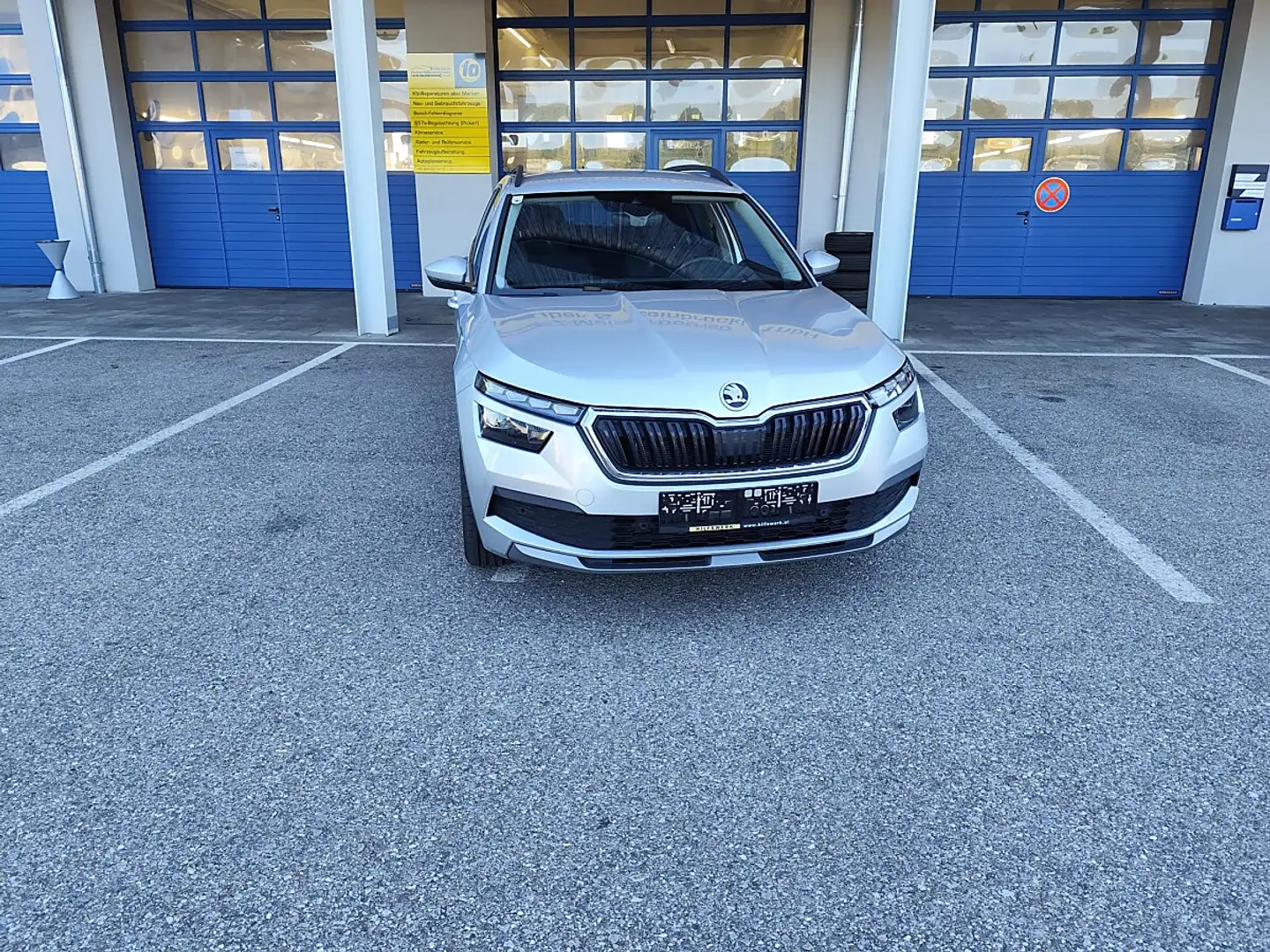 Skoda Kamiq 1,0 TSI Style Silber - 2