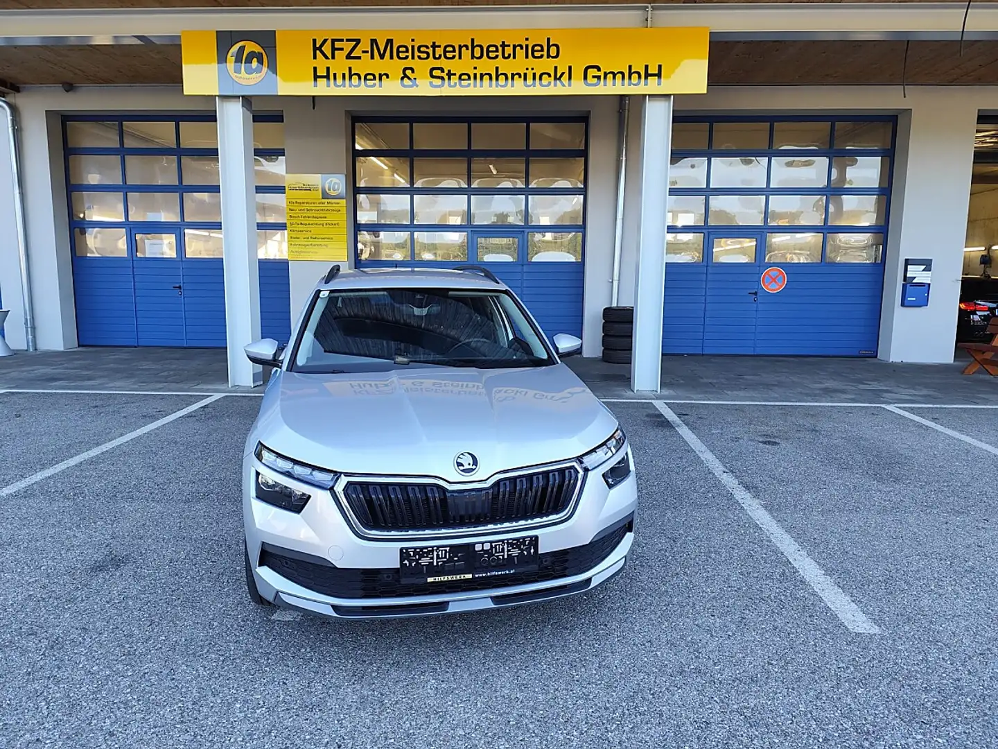 Skoda Kamiq 1,0 TSI Style Silber - 1