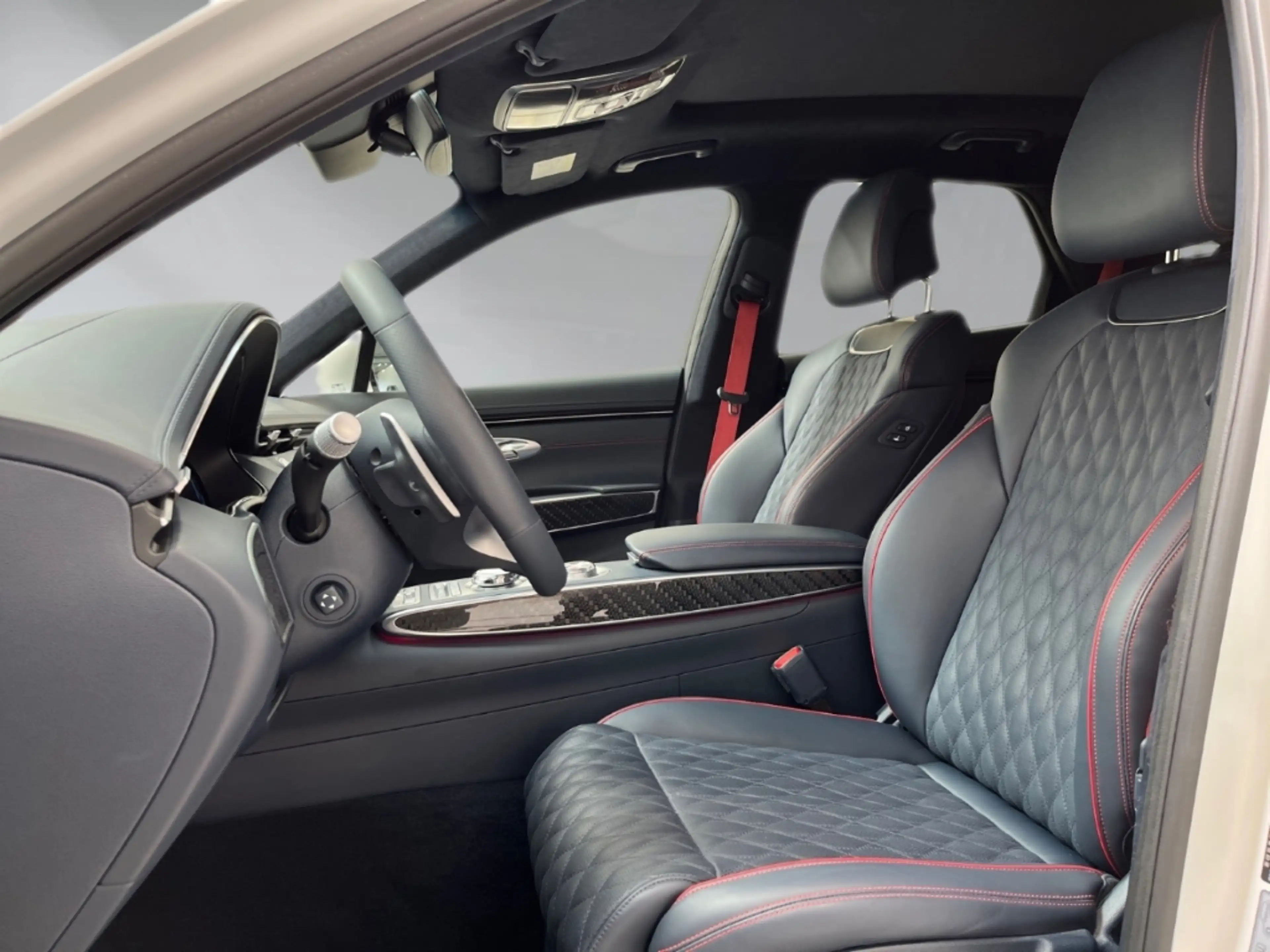 Genesis GV70 Sport 4WD AD El. Panodach Memory Sitze LED ACC El. — photo 10