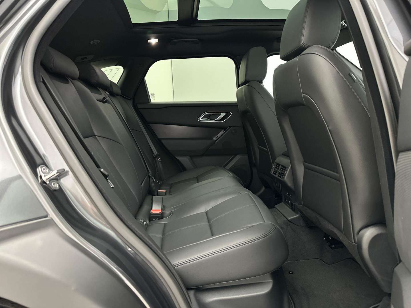 Land Rover Range Rover Velar P400e Dynamic SE AWD Auto 26MY -  - Joinsteer - #4