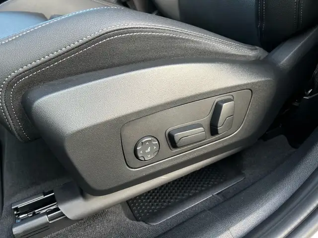 BMW X1 view 16