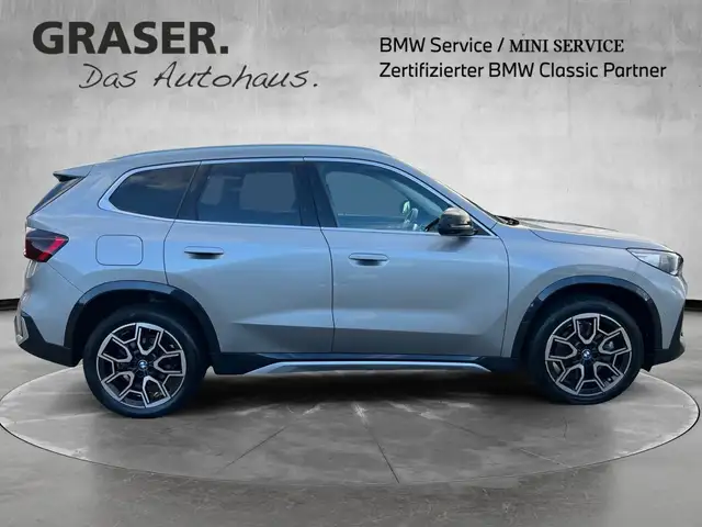 BMW X1 view 7