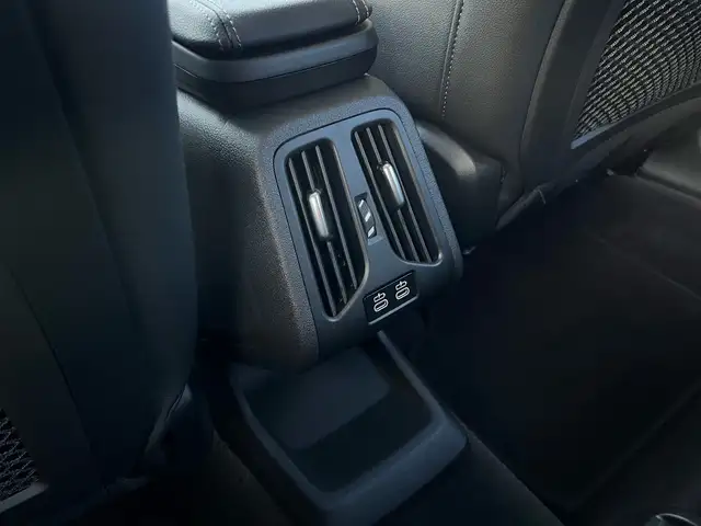 BMW X1 view 28