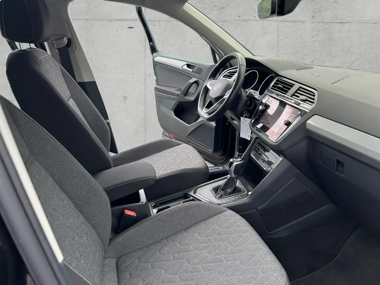 Volkswagen Tiguan 1.5 TSI DSG MOVE +AHK +LED +ACC +RKAM +NAVI +SHZ, миниатюра 17