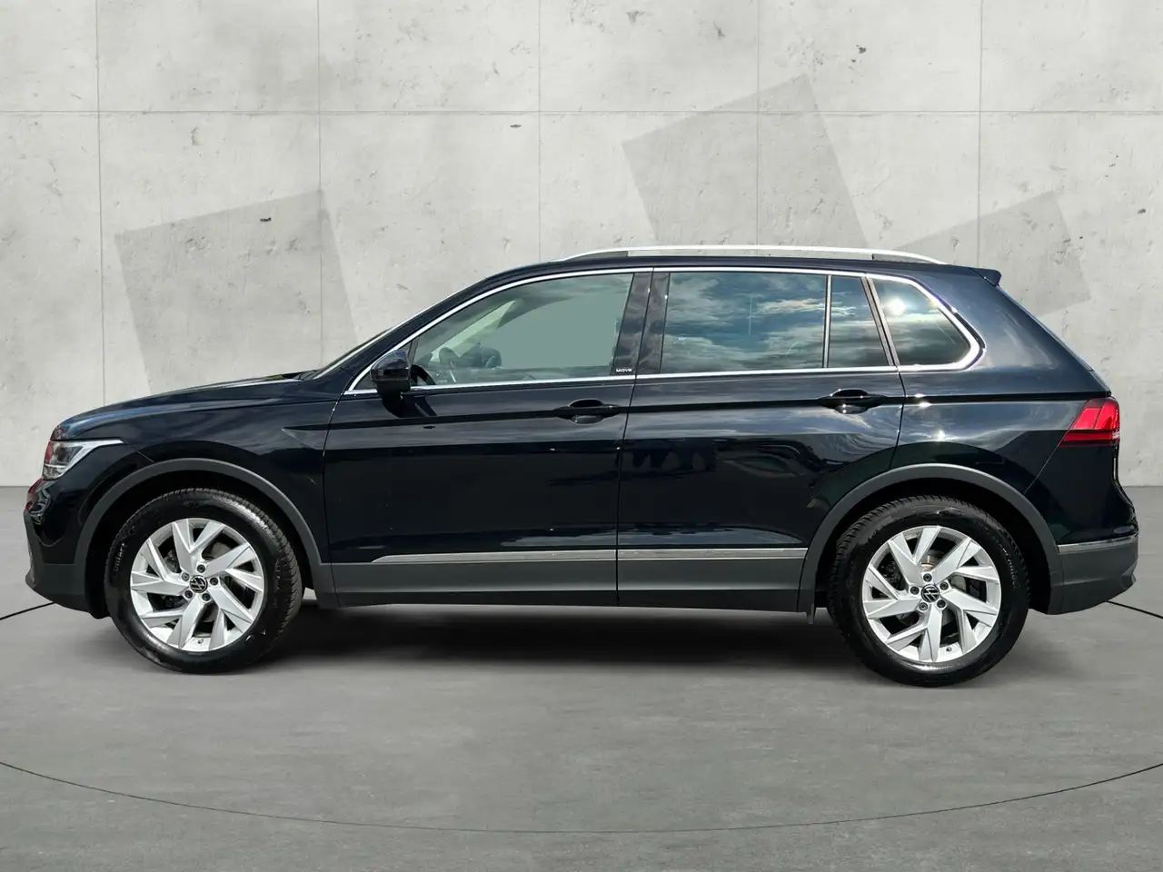 Volkswagen Tiguan 1.5 TSI DSG MOVE +AHK +LED +ACC +RKAM +NAVI +SHZ, миниатюра 4