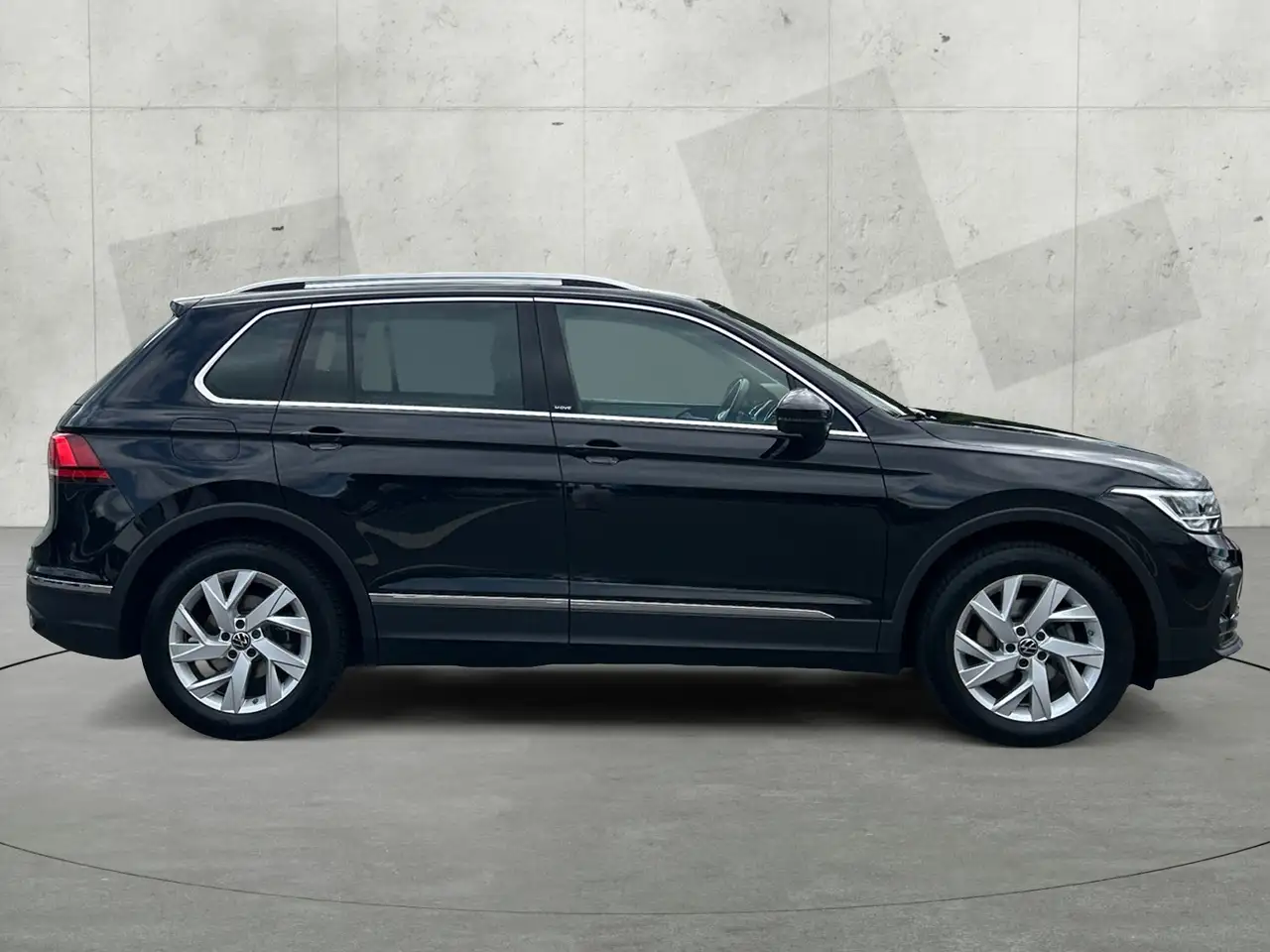 Volkswagen Tiguan 1.5 TSI DSG MOVE +AHK +LED +ACC +RKAM +NAVI +SHZ, миниатюра 8