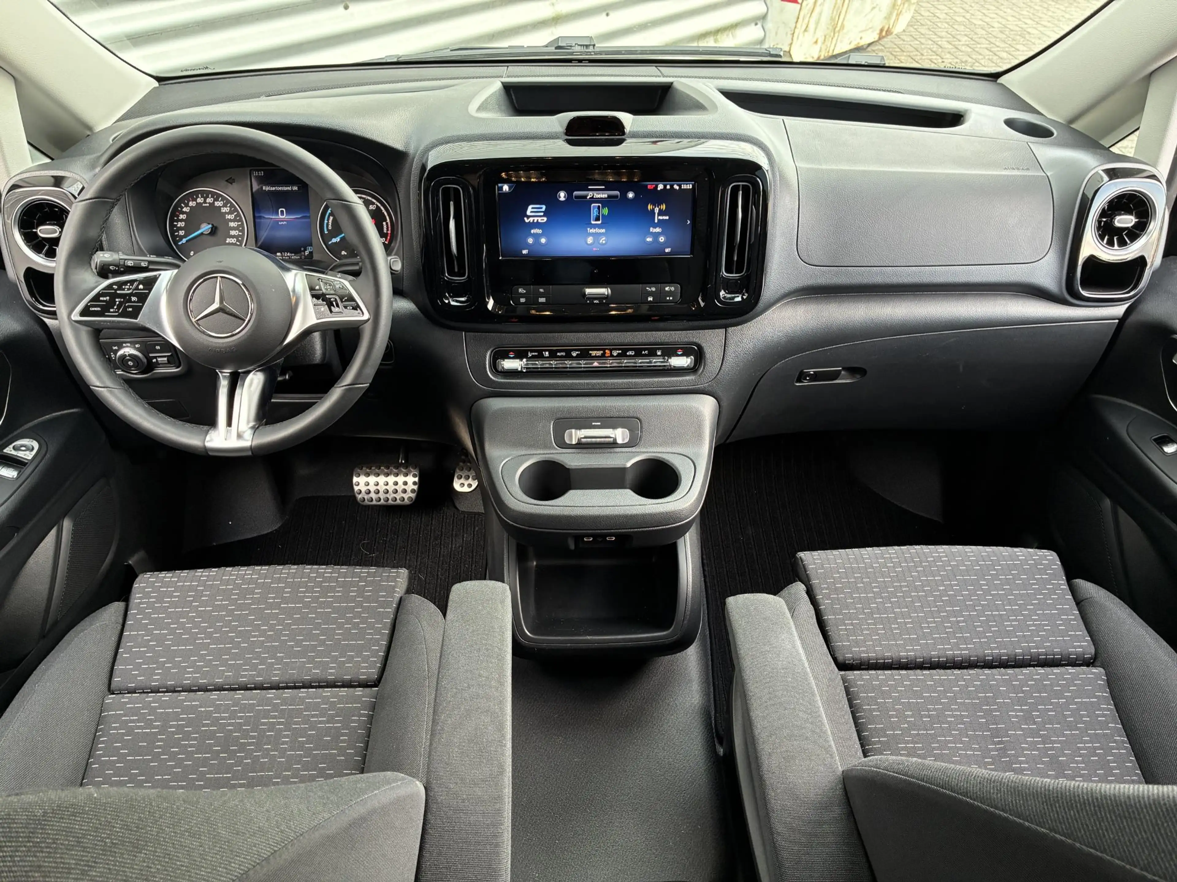 Mercedes-Benz Vito eVito 129 Dubbele Cabine Full Options L2 90 kWh | — photo 4