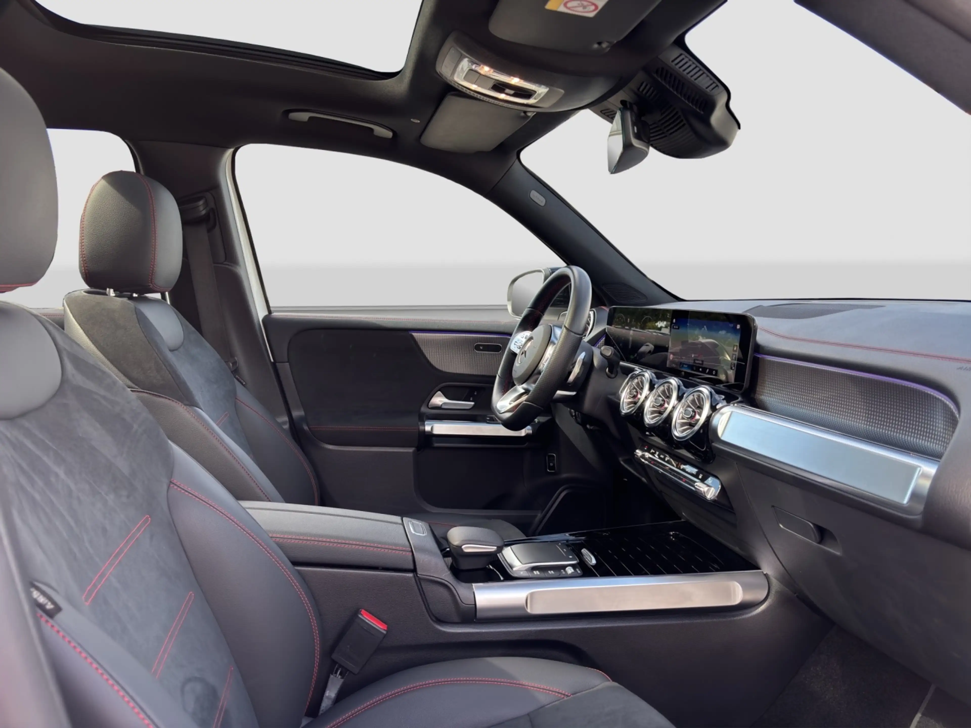 Mercedes-Benz EQB 250 + **AMG Line Advanced*Panorama*Distronic* — photo 15