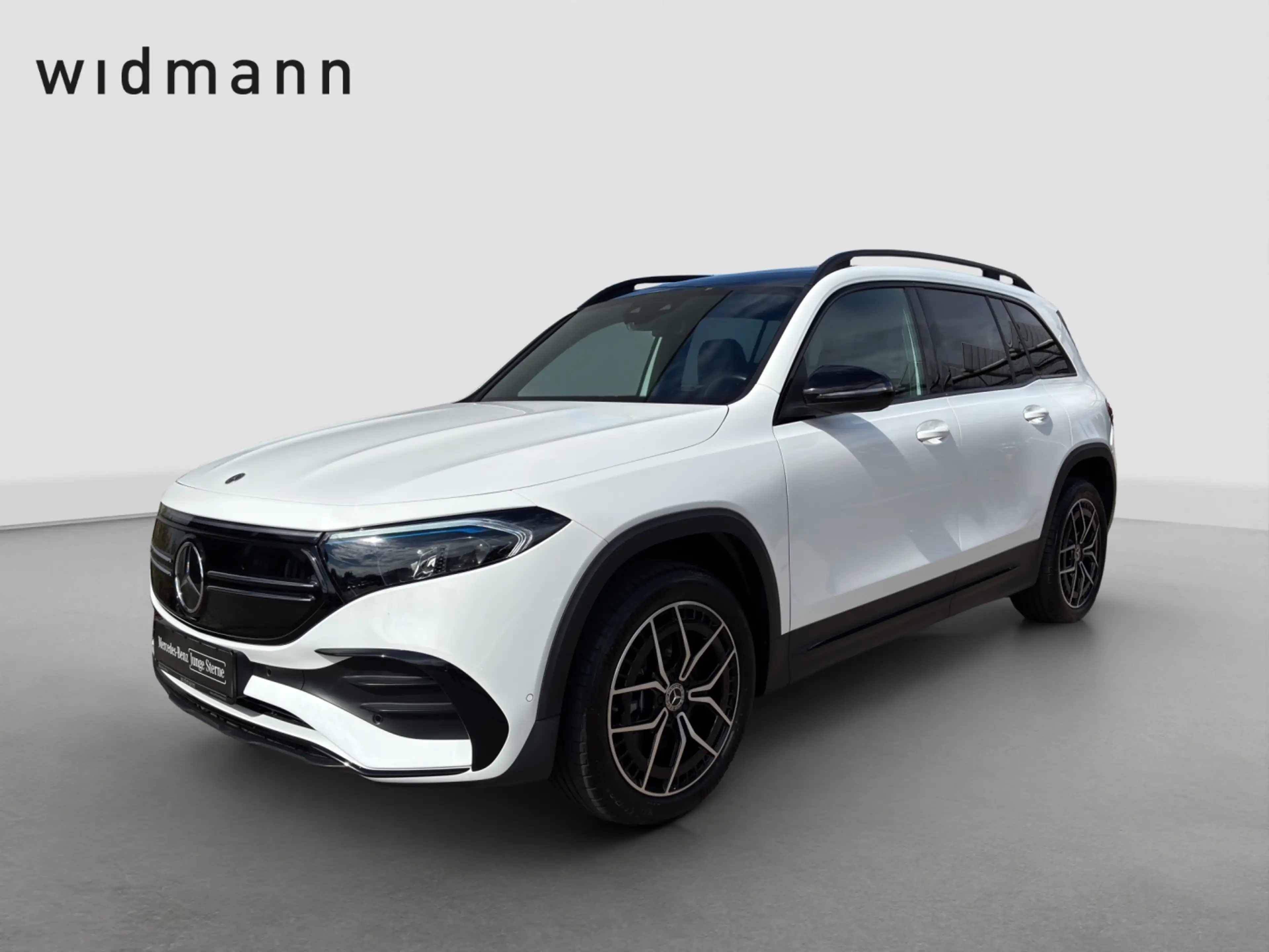 Mercedes-Benz EQB 250 + **AMG Line Advanced*Panorama*Distronic*