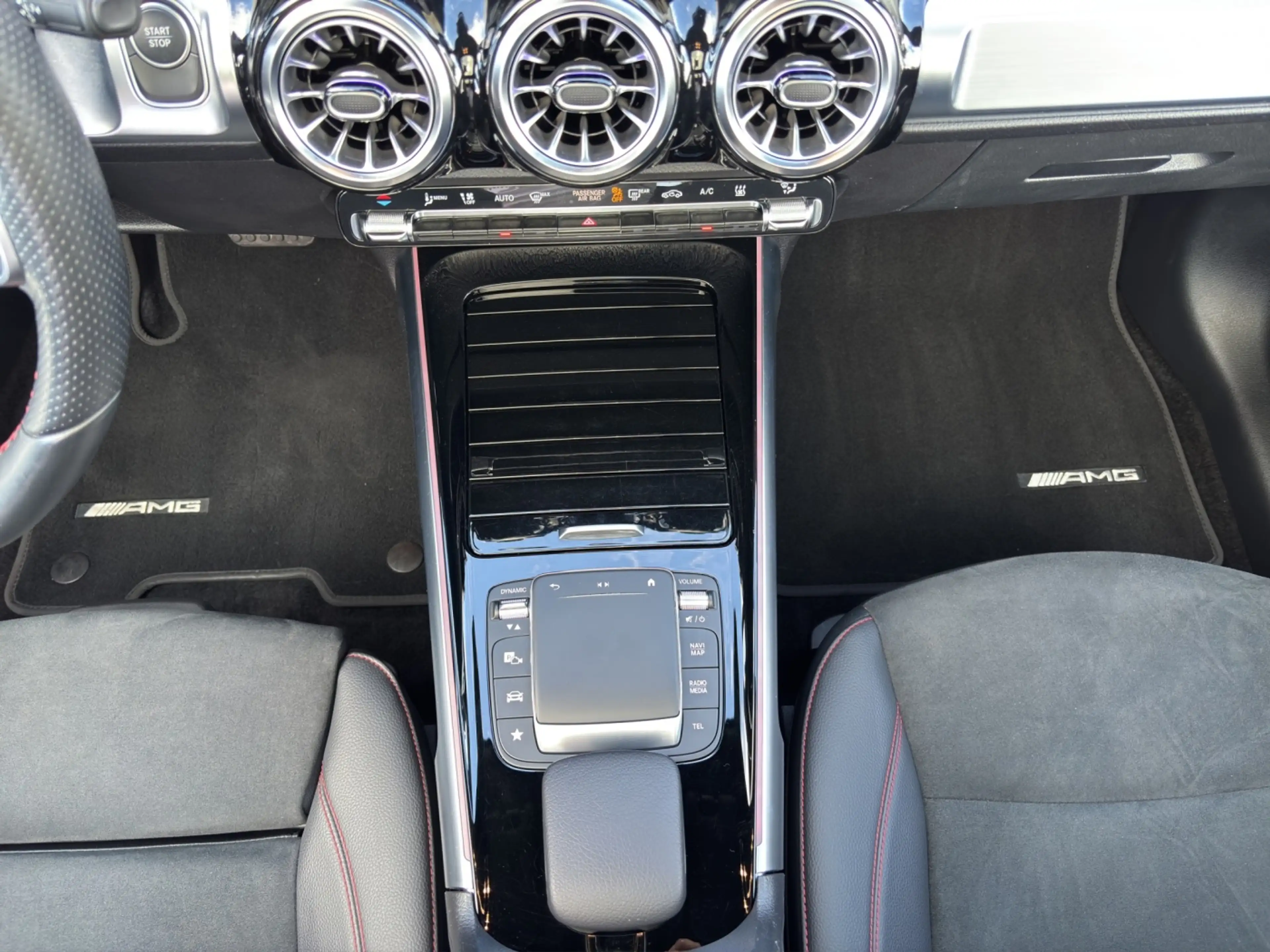 Mercedes-Benz EQB 250 + **AMG Line Advanced*Panorama*Distronic* — photo 13