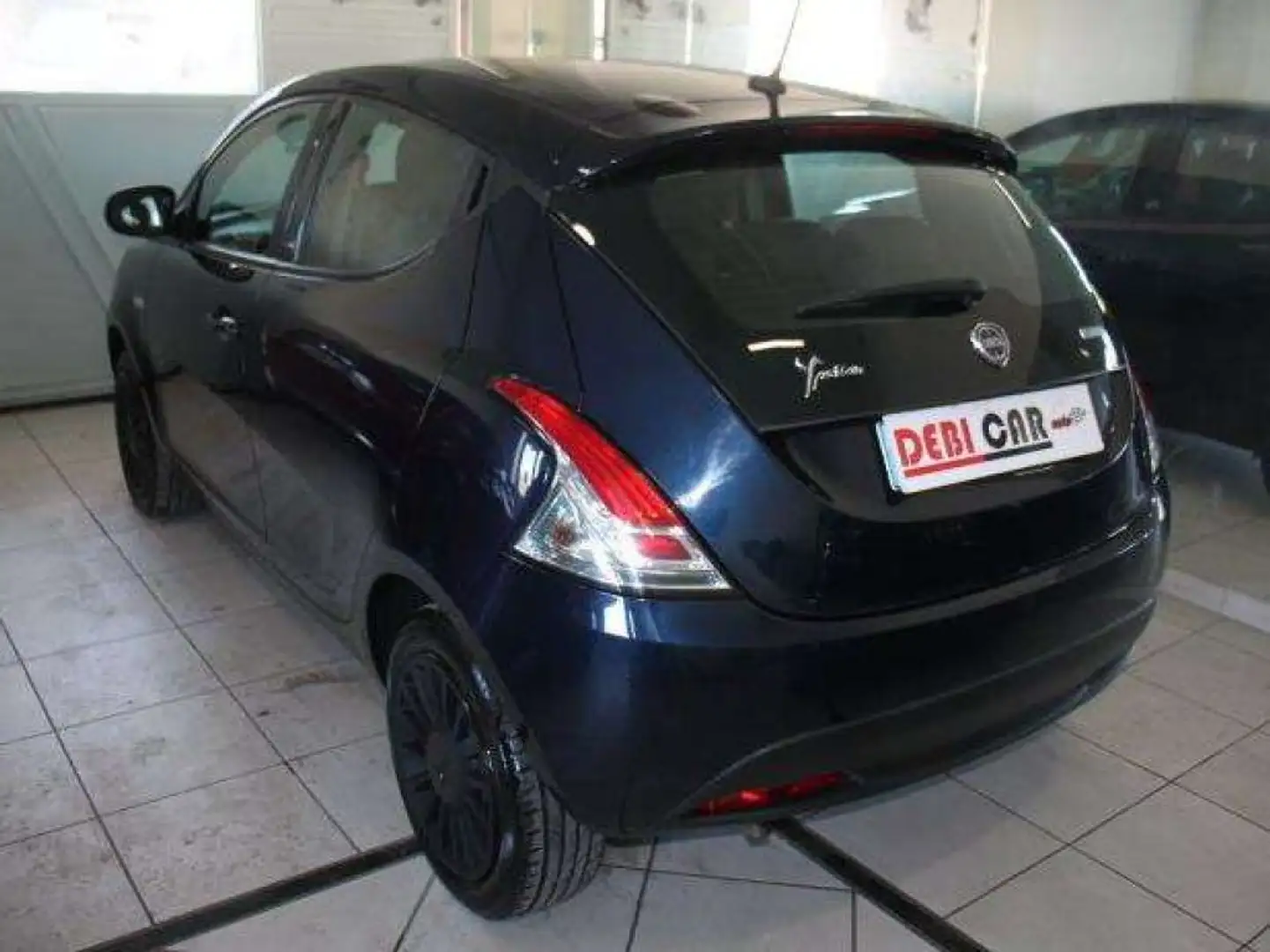 Lancia Ypsilon Euro 6 Blauw - 2
