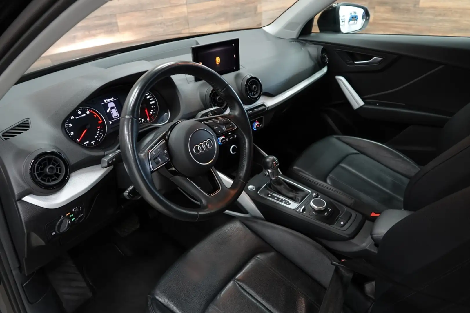Audi Q2 30 TFSI | STOELVERW. | LEDER | PDC | Zwart - 2