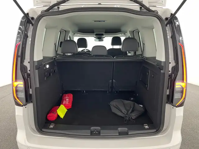 Volkswagen Caddy view 7