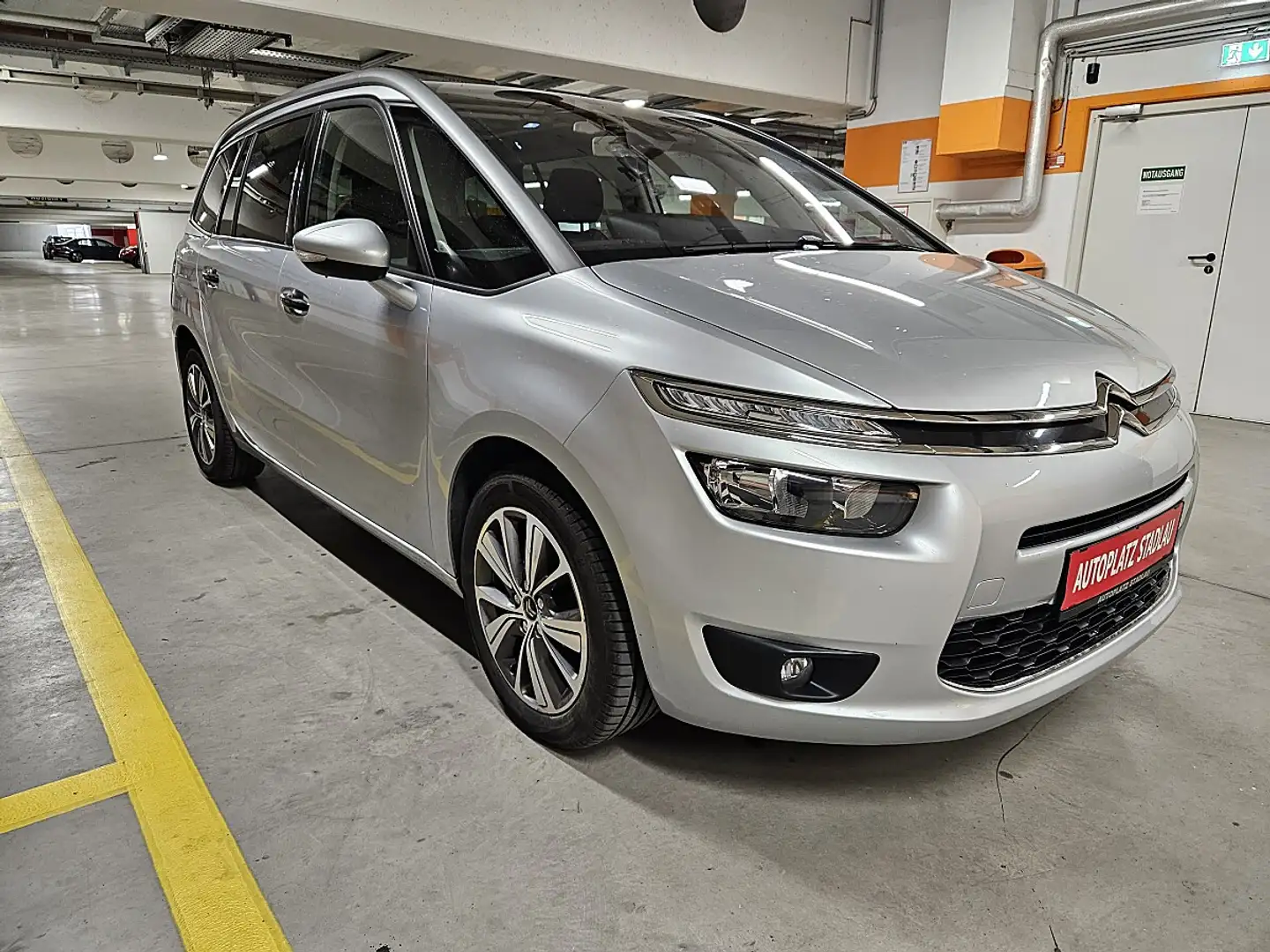 Citroen Grand C4 Picasso e-HDi 115 ETG Intensive Silber - 2