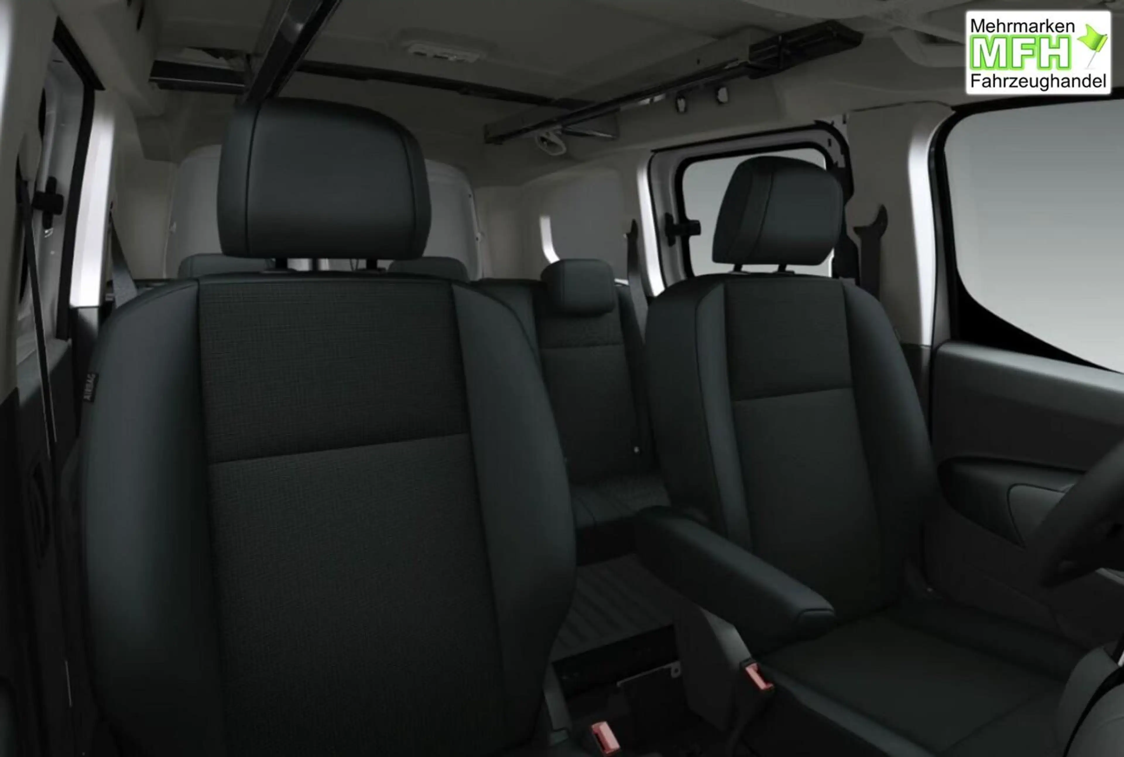 Opel Combo DoKa XL AT8 TechnoP 10"Touch Kam Klimaaut 96 kW... — photo 7