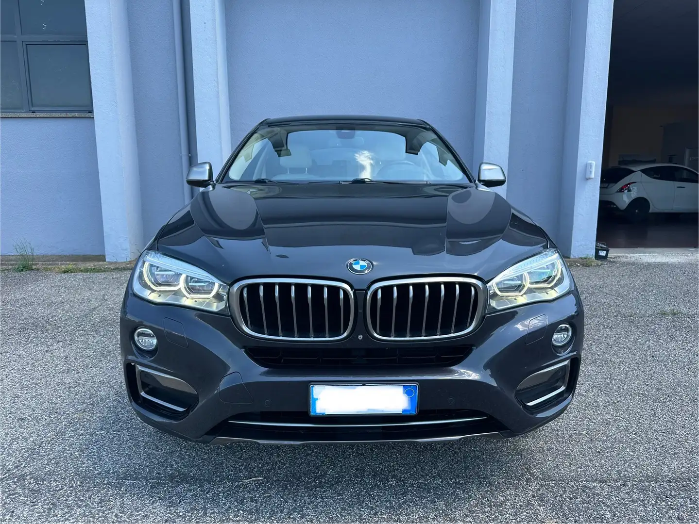 BMW X6 X6 F16 xdrive30d 258cv auto Grigio - 2