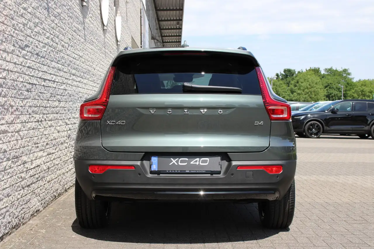 Volvo XC40 2026
