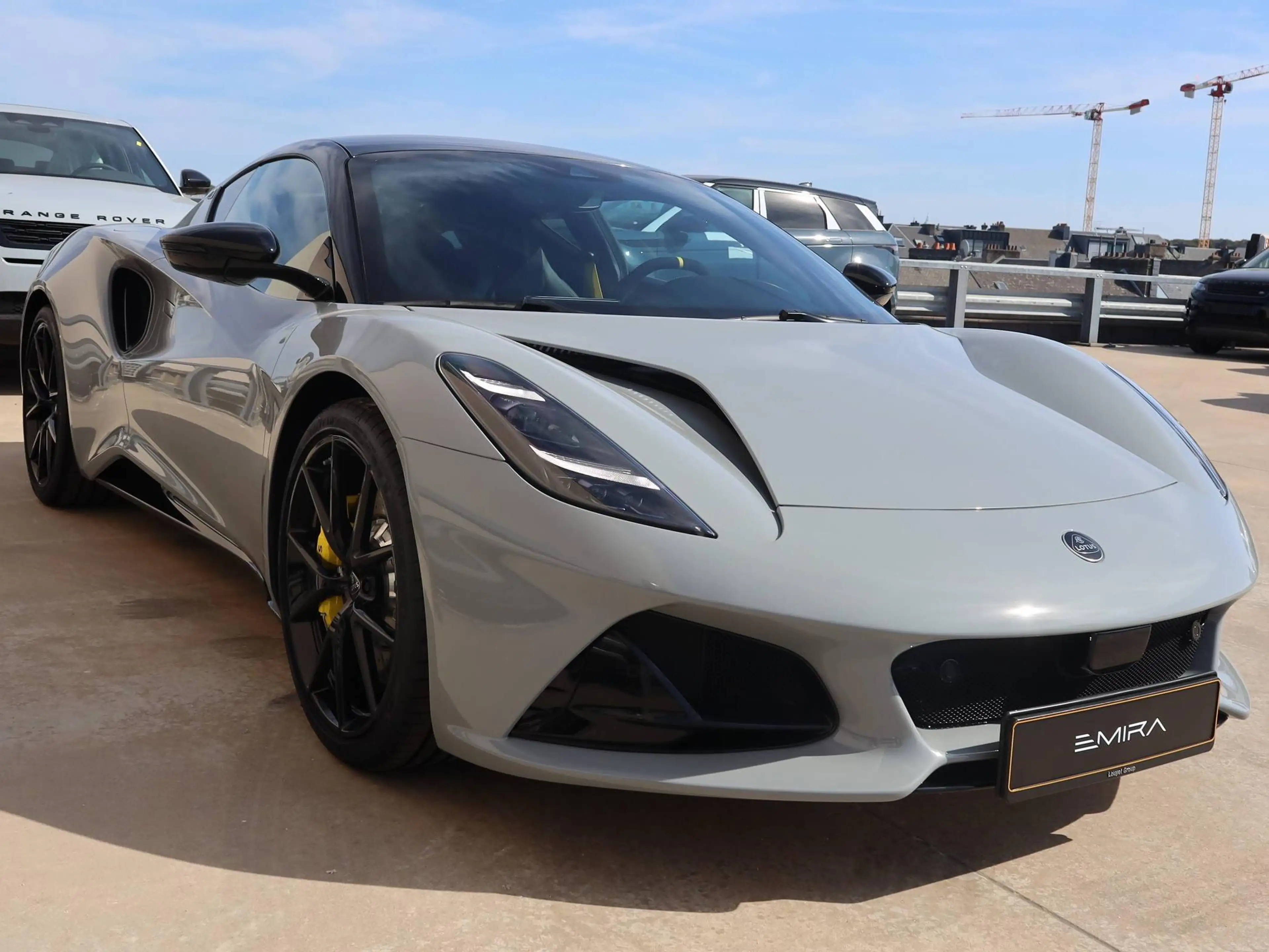 Lotus Emira V6 SE — photo 12