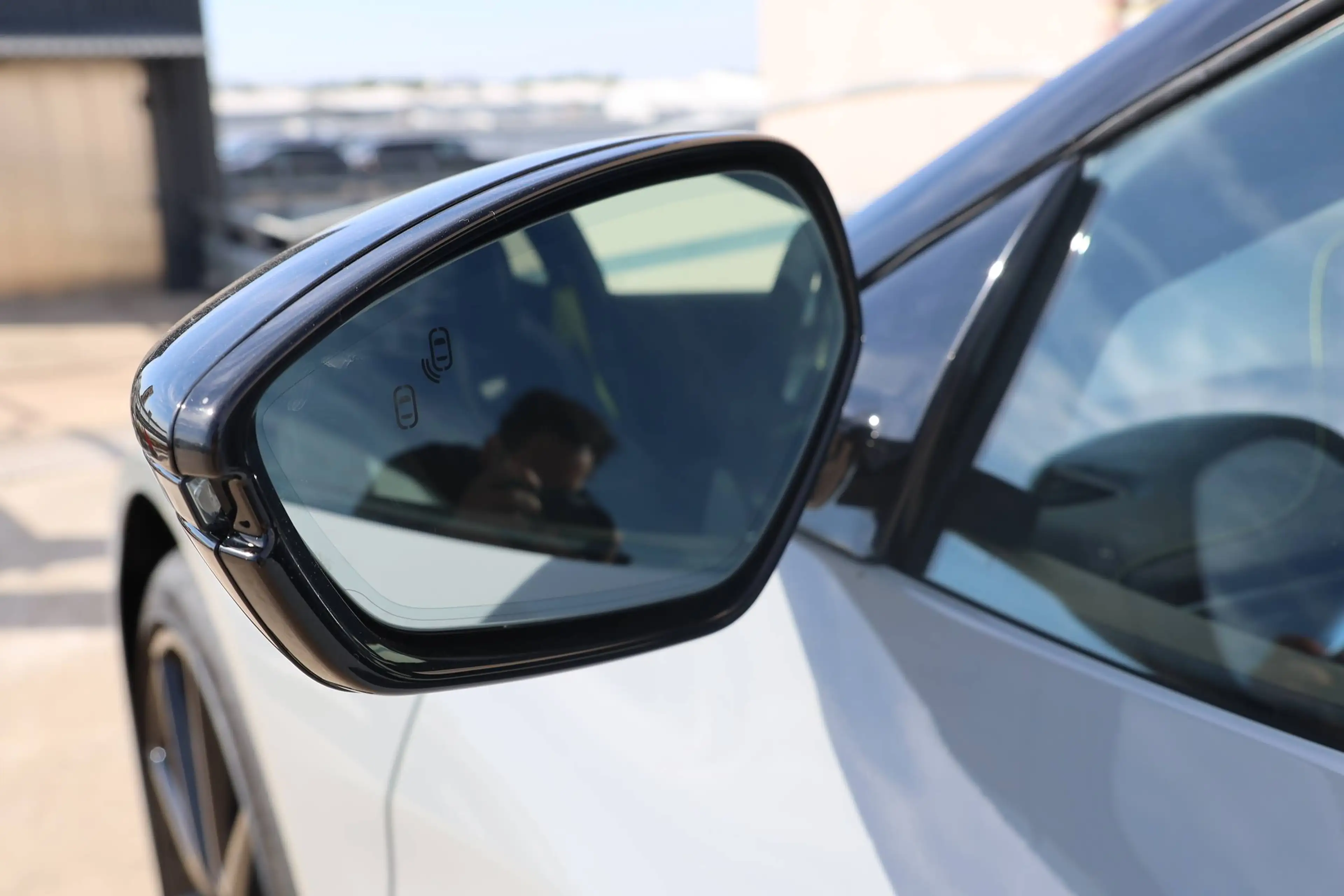 Lotus Emira V6 SE — photo 14