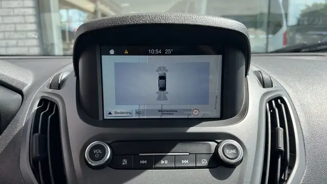 Ford Transit Courier view 16