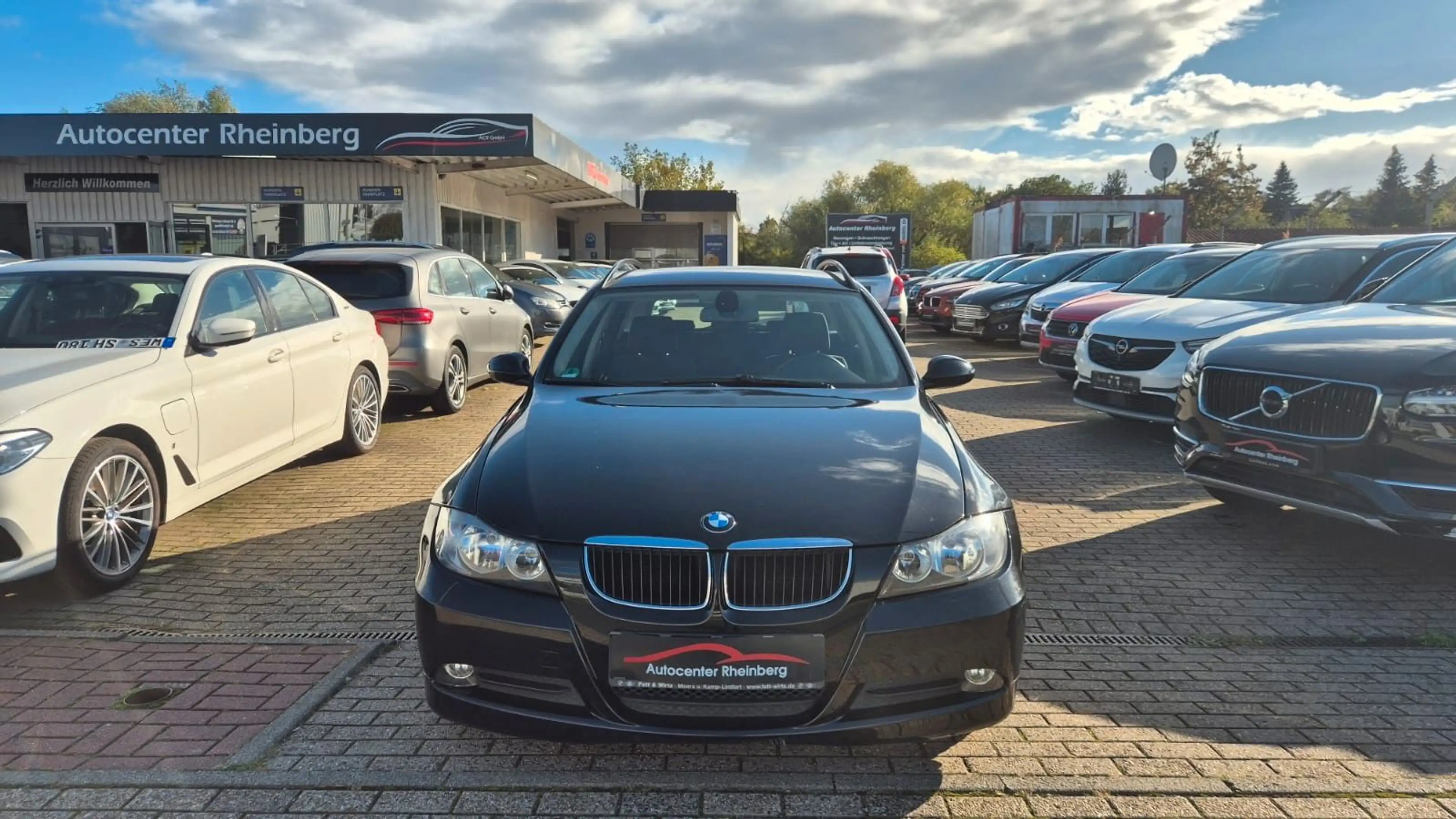 BMW 318 i Touring *HU04.2028*1.HAND * — photo 2