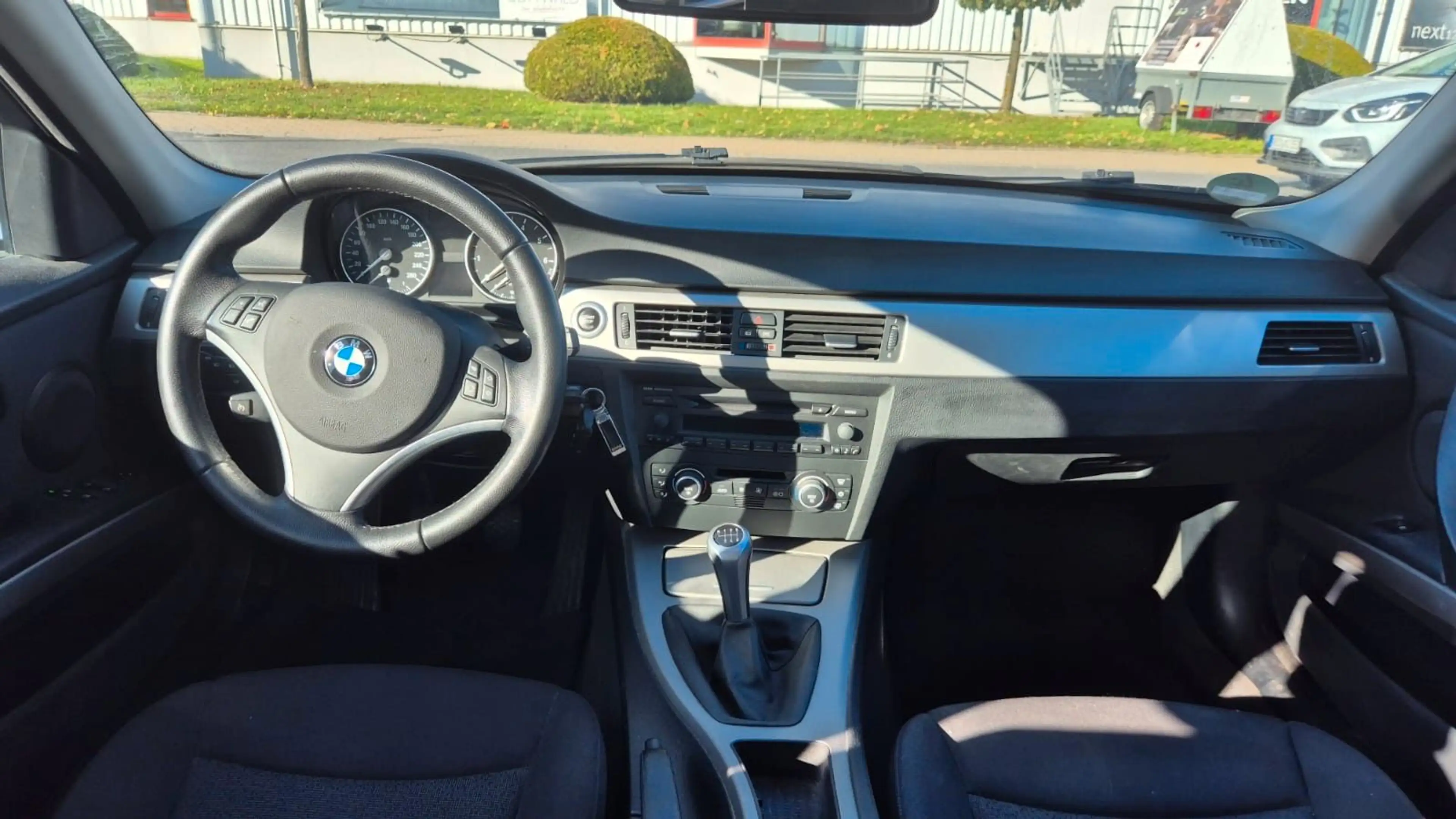 BMW 318 i Touring *HU04.2028*1.HAND * — photo 11