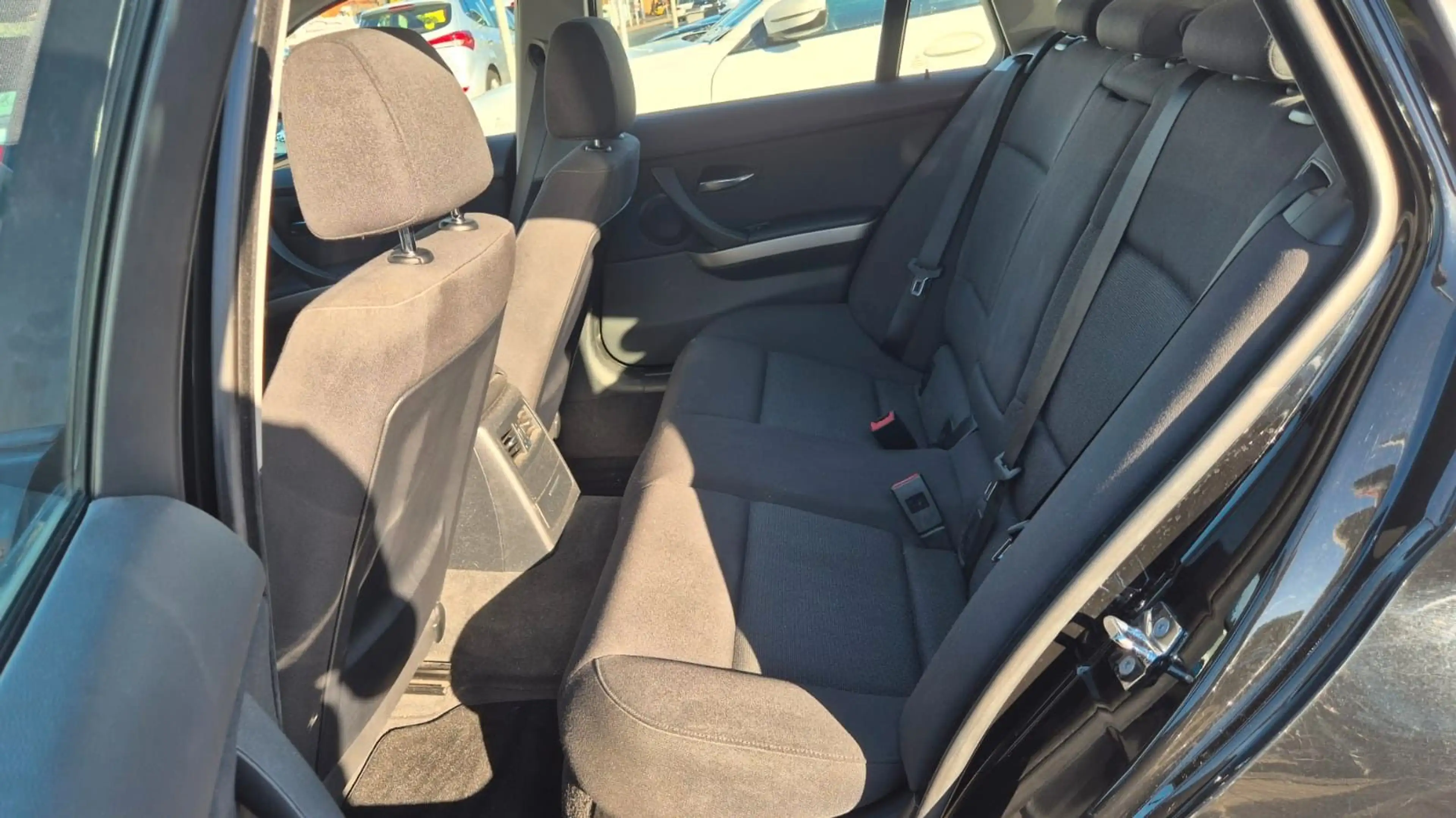 BMW 318 i Touring *HU04.2028*1.HAND * — photo 13