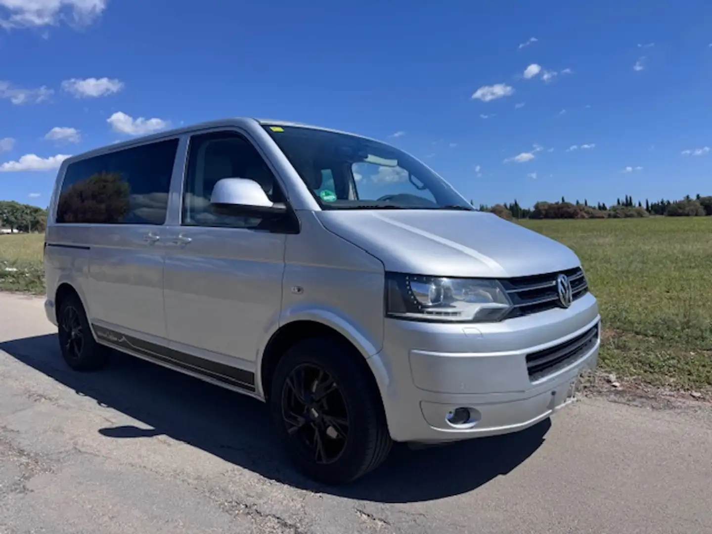 Volkswagen T5 Caravelle 2.0TDI Comfortline Edition Plateado - 1