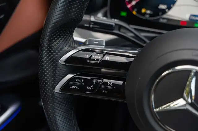 Mercedes-Benz C-Class view 14