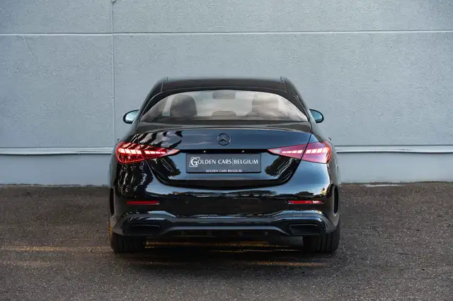 Mercedes-Benz C-Class view 7