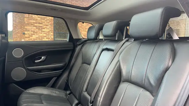 Land Rover Range Rover Evoque view 9