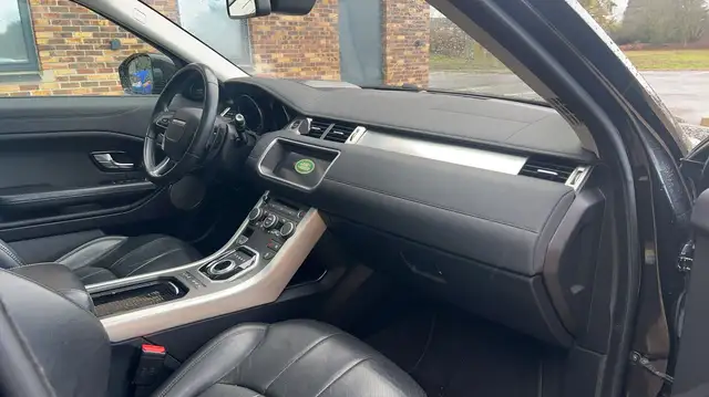 Land Rover Range Rover Evoque view 10