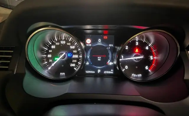 Land Rover Range Rover Evoque view 12