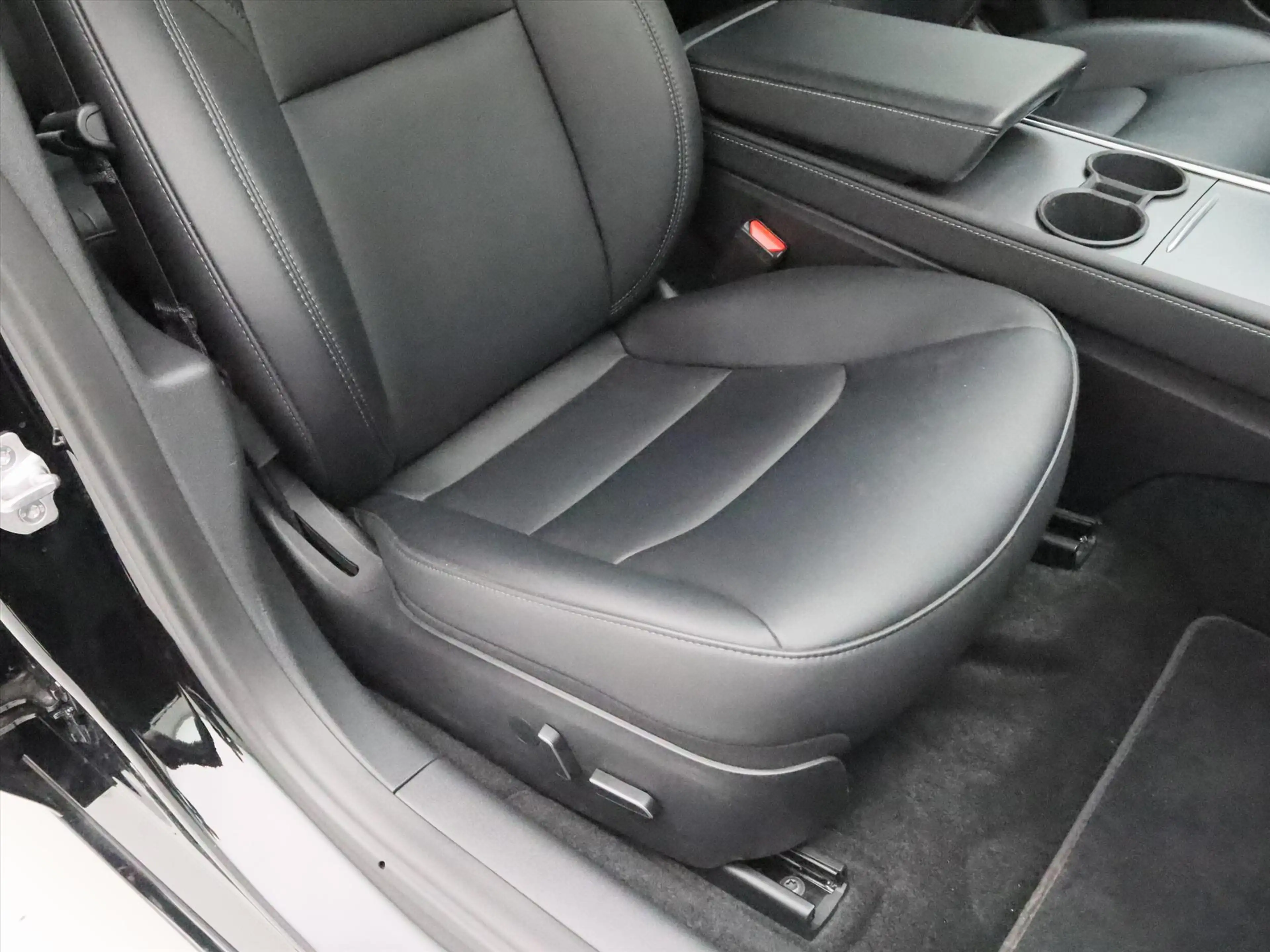 Tesla Model 3 Standard RWD Plus UPGRADE 94.6% SoH [ LFP-ACCU+WAR — photo 15
