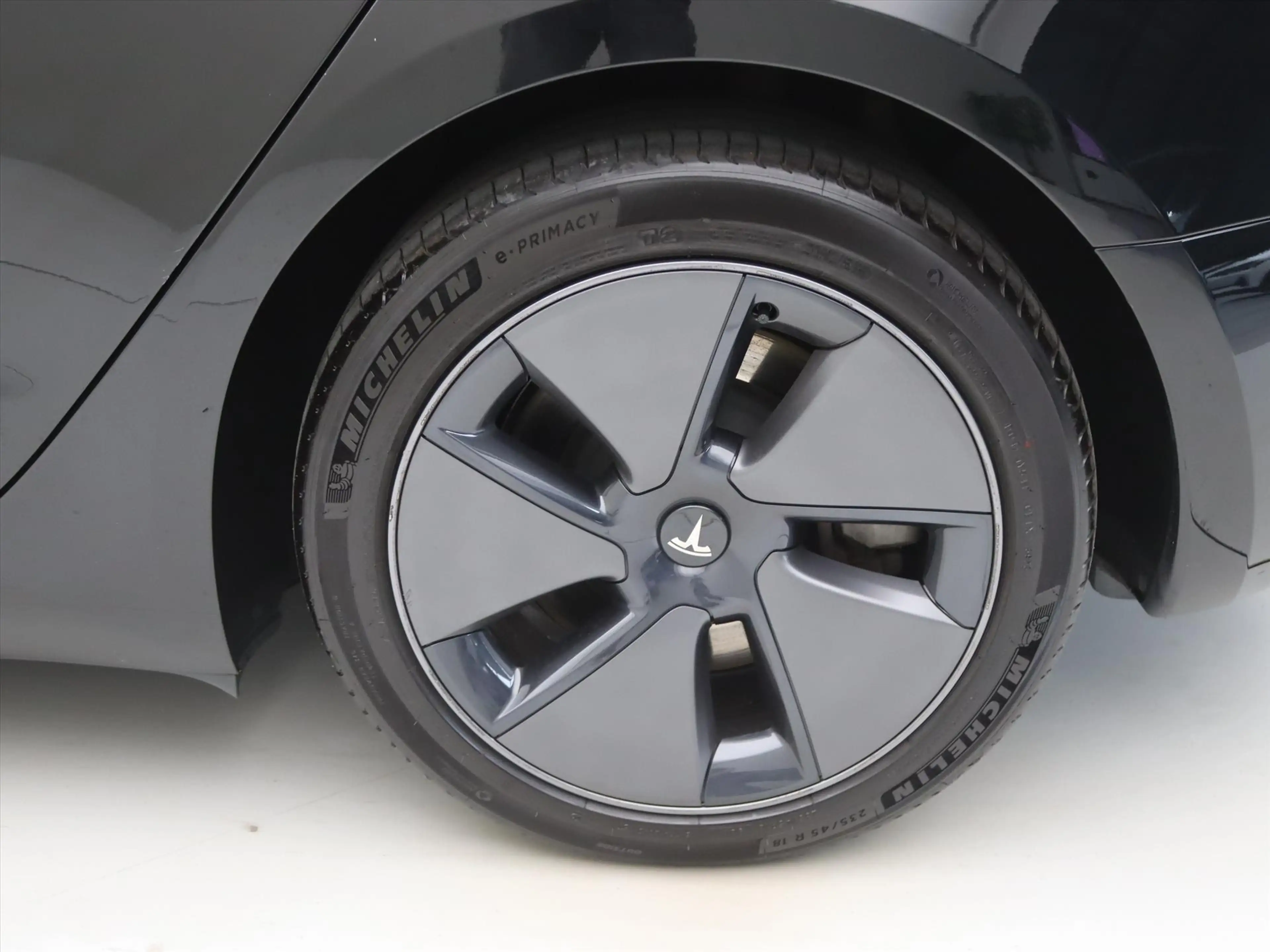 Tesla Model 3 Standard RWD Plus UPGRADE 94.6% SoH [ LFP-ACCU+WAR — photo 11