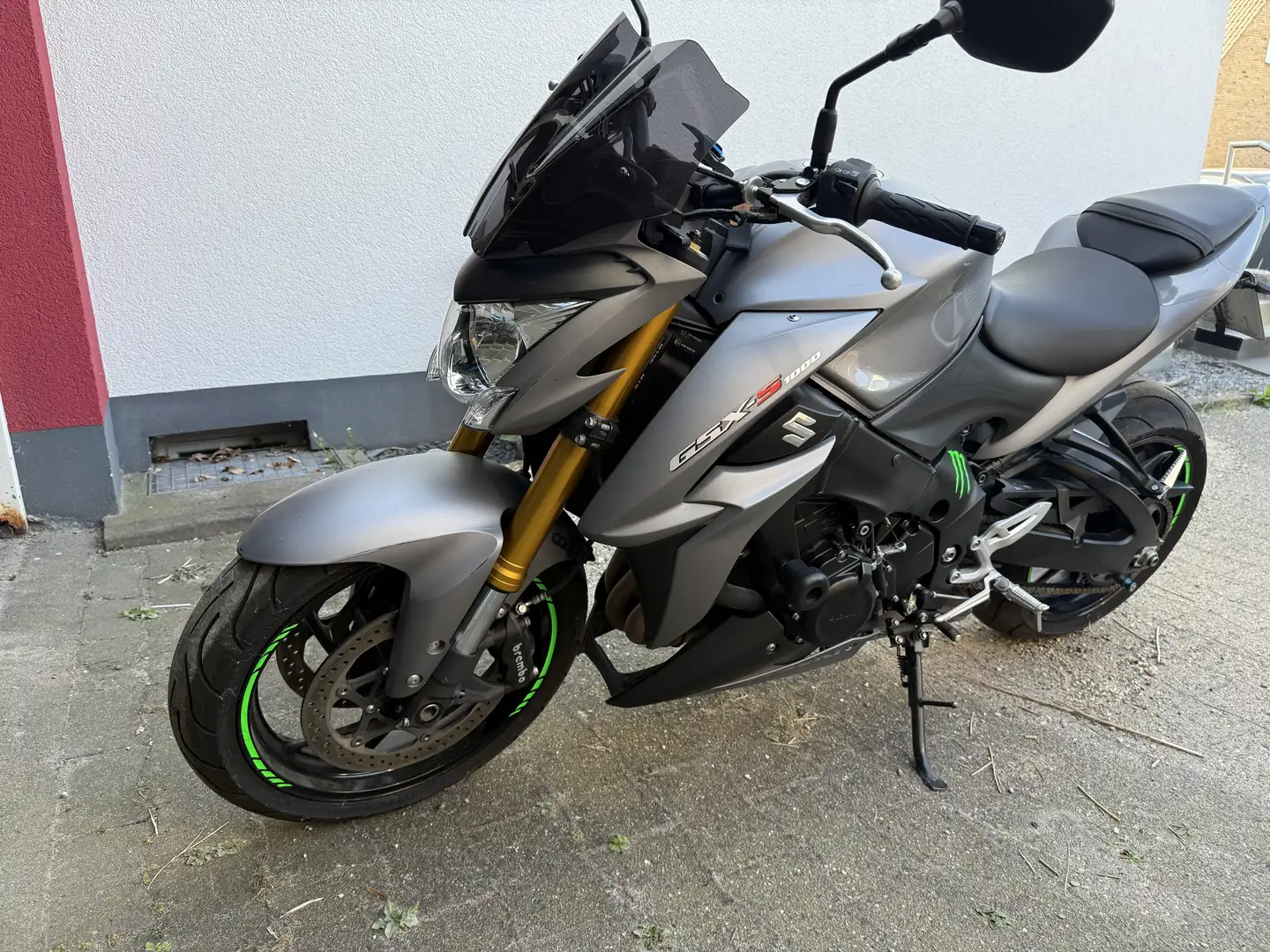 Suzuki GSX-S 1000 Grijs - 1