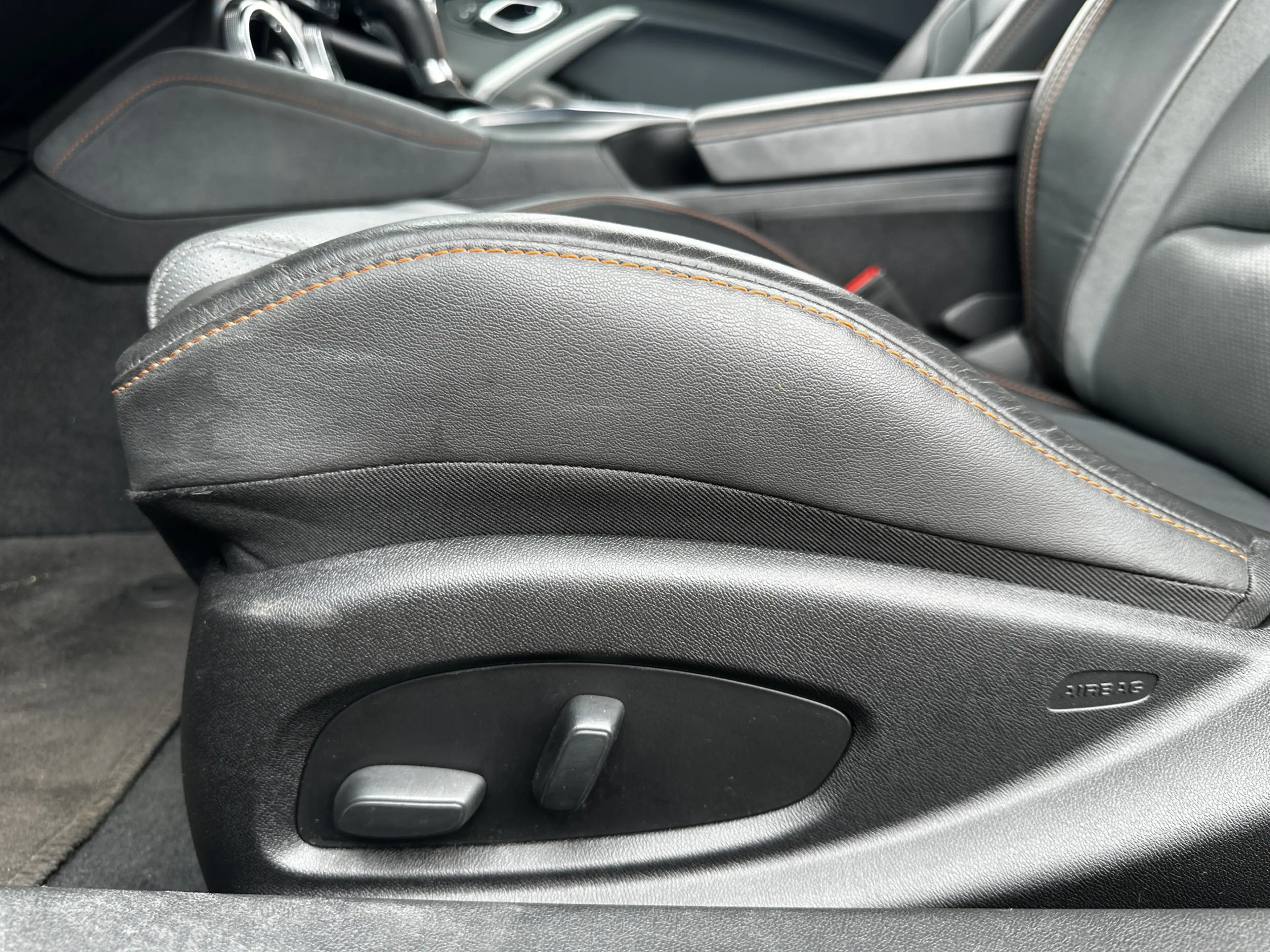 Chevrolet Camaro USA 6.2 V8 50th Anniversary Edition |BOSE|CAMERA|H — photo 7