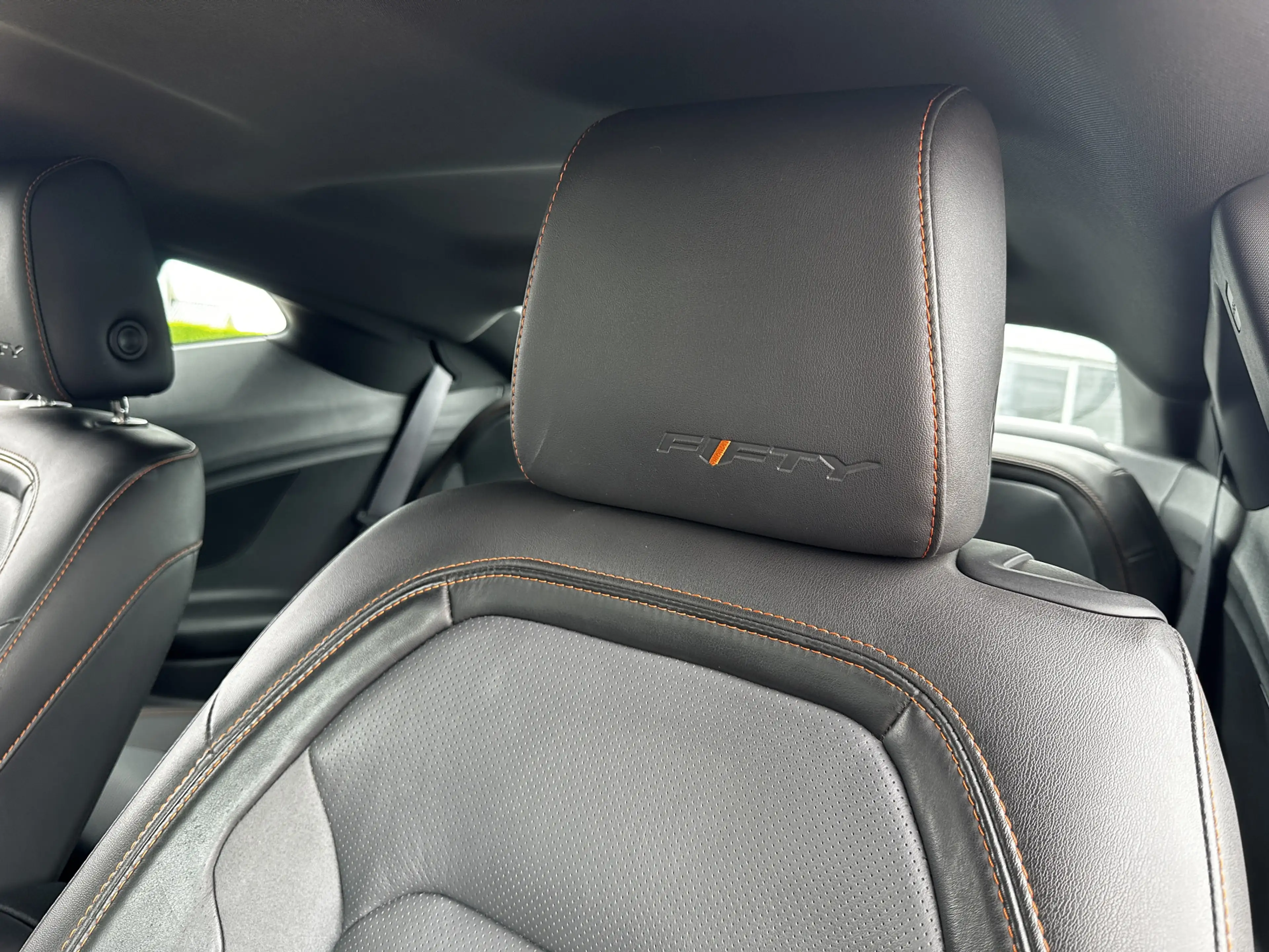 Chevrolet Camaro USA 6.2 V8 50th Anniversary Edition |BOSE|CAMERA|H — photo 8