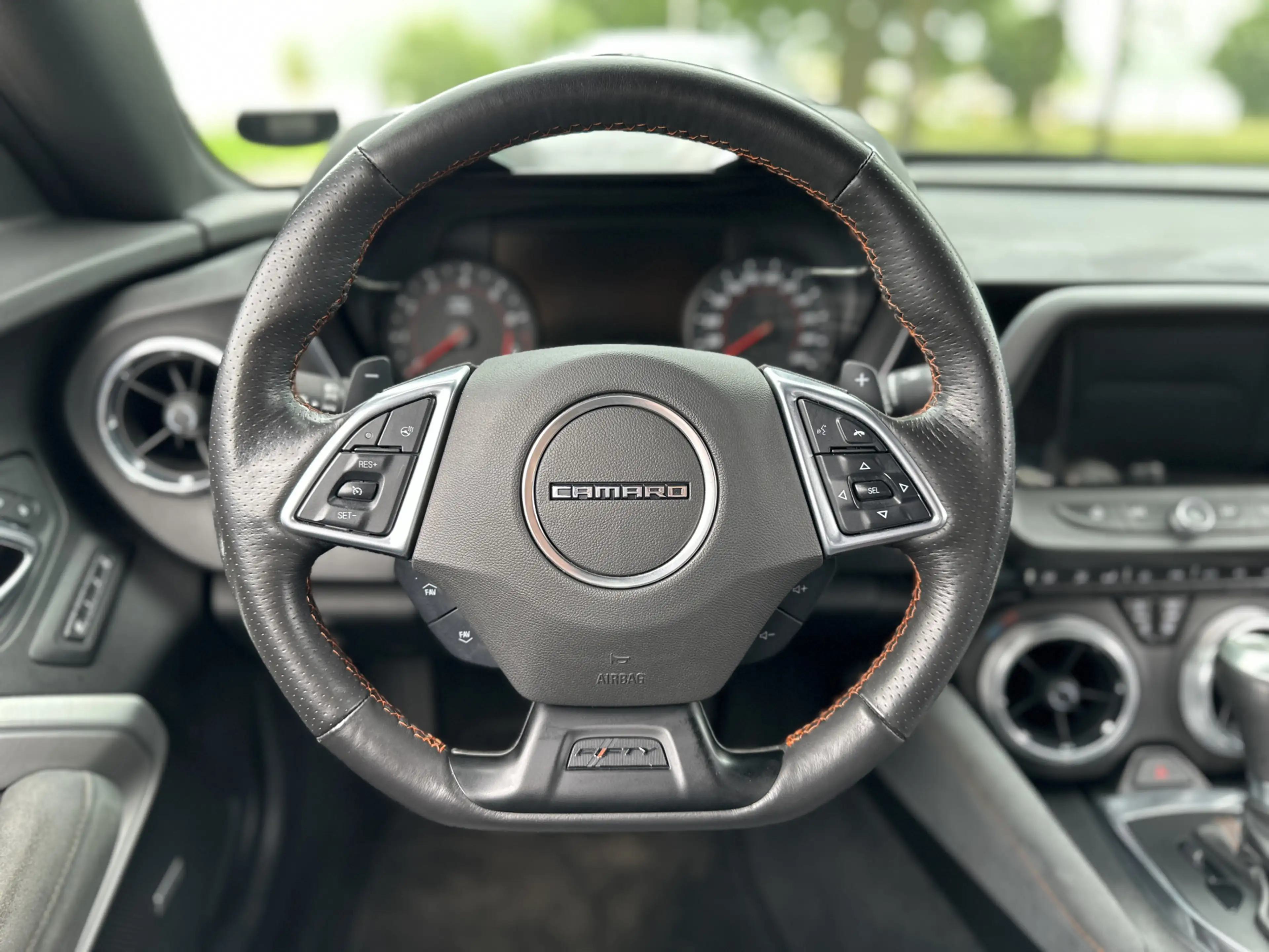 Chevrolet Camaro USA 6.2 V8 50th Anniversary Edition |BOSE|CAMERA|H — photo 5