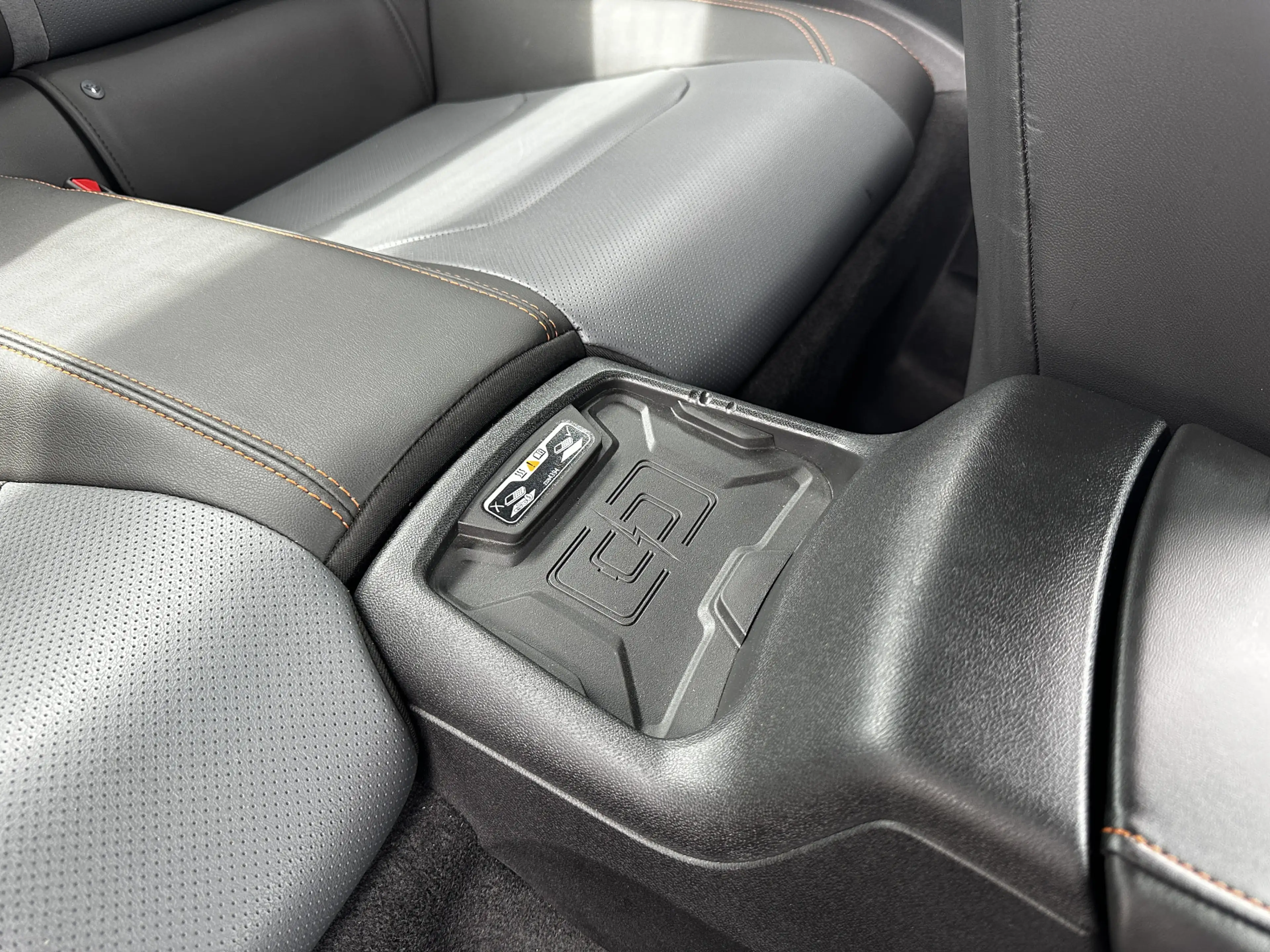 Chevrolet Camaro USA 6.2 V8 50th Anniversary Edition |BOSE|CAMERA|H — photo 12