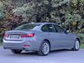 BMW 320 d xDrive Limousine Aut. LED*NAVI*SPUR*LIVE COCKPIT*RÜCKFAHRKAMERA*SHADOW-LINE*ALLRAD*1 BESITZ* Grau - thumbnail 2