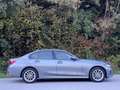 BMW 320 d xDrive Limousine Aut. LED*NAVI*SPUR*LIVE COCKPIT*RÜCKFAHRKAMERA*SHADOW-LINE*ALLRAD*1 BESITZ* Grau - thumbnail 3