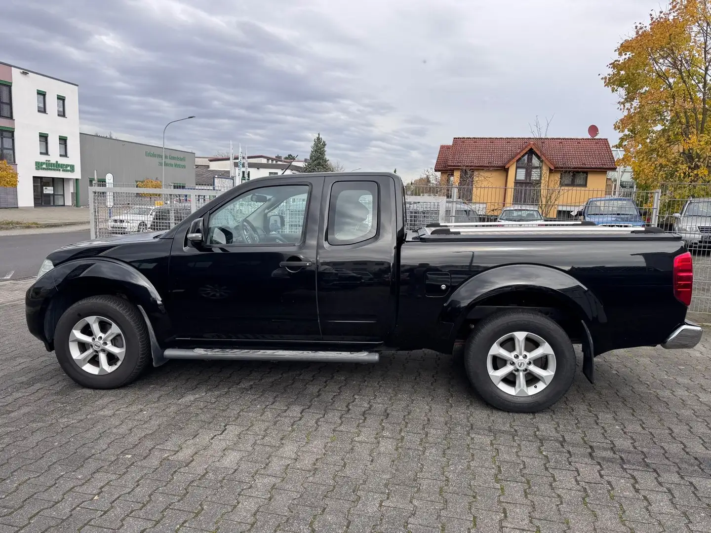 Nissan Navara Pickup King Cab SE 4X4"1.Hand" Rostfrei!! Noir - 2