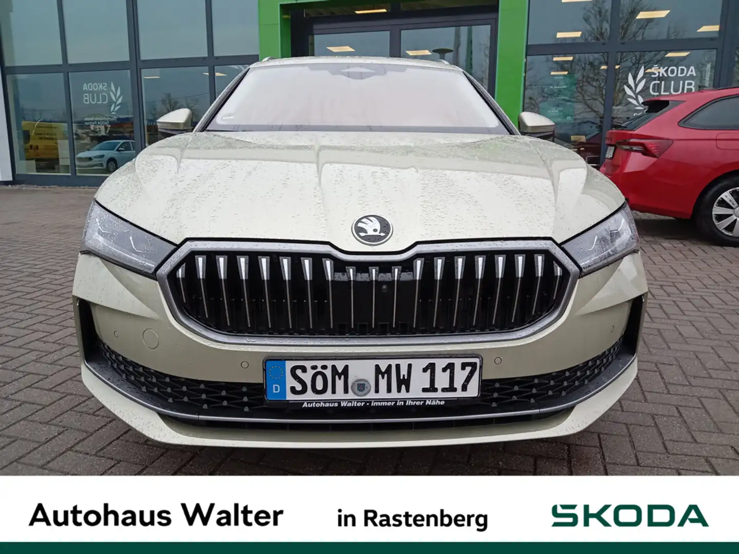 Skoda Superb Combi 2.0 TDI Selection DSG AHZV SH Gelb - 2