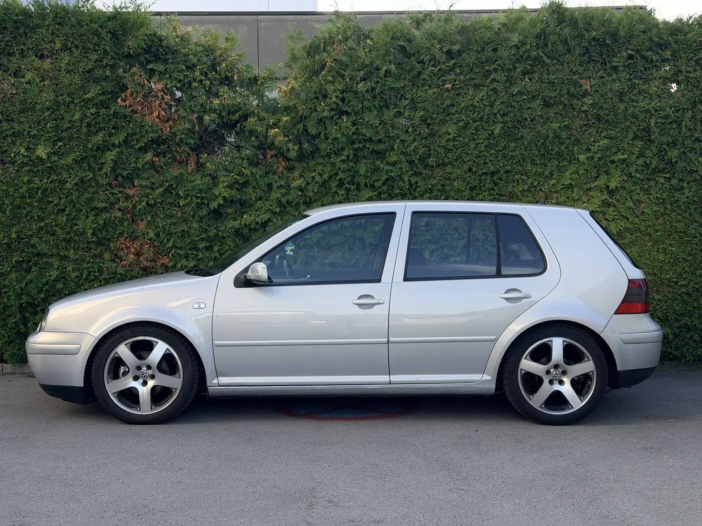 Volkswagen Golf Highline TDI - 1