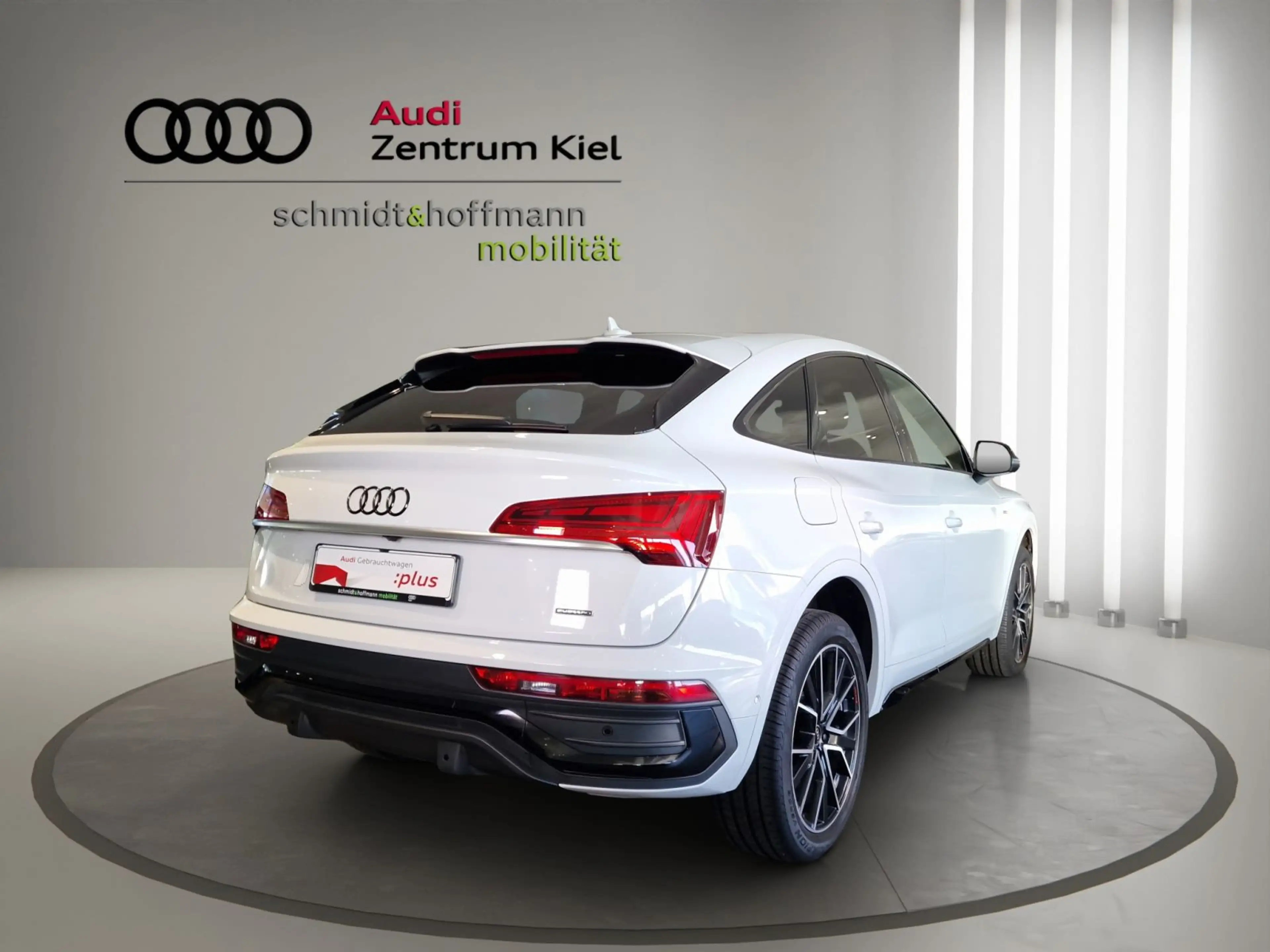 Audi Q5 40 TDI quattro S-line S-tronic Navi — photo 6